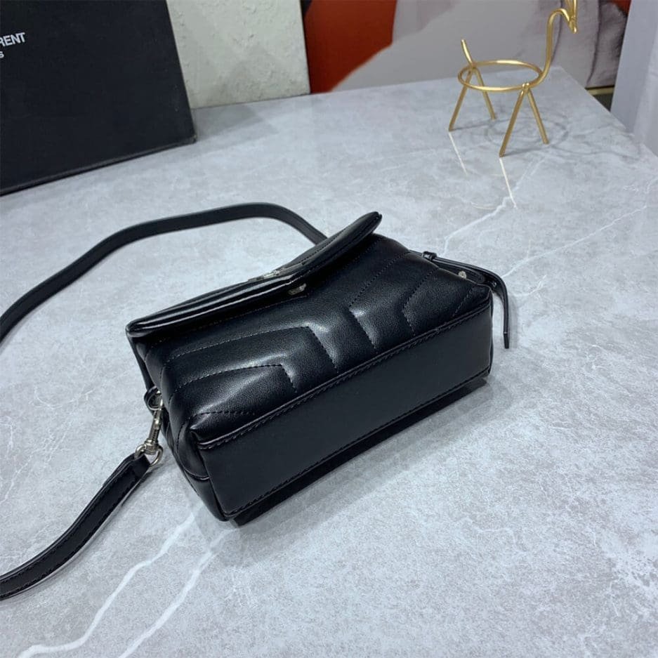 Sa1nt Lau*nt Y51 Toy Loulou Bag