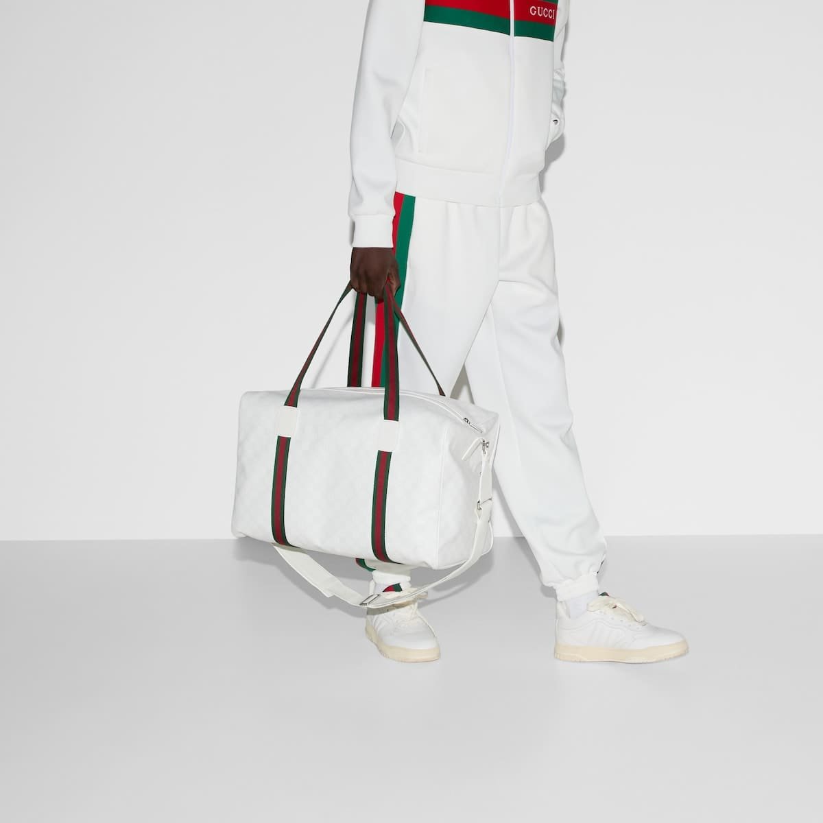 Gvc*1 Medium duffle bag with Web