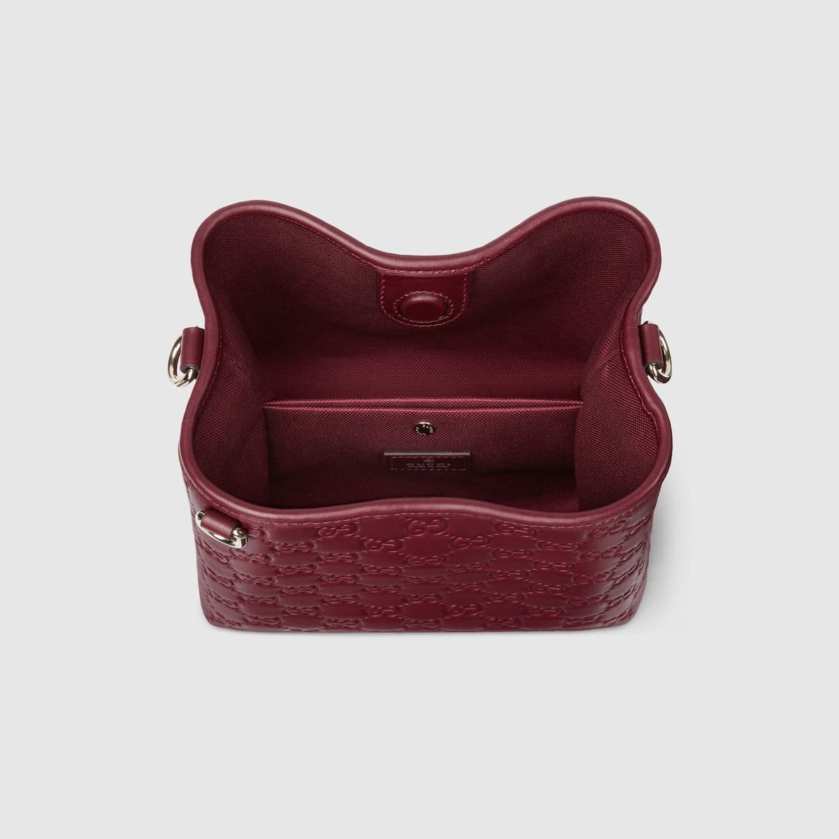 Gvc*1 Emblem small bucket bag