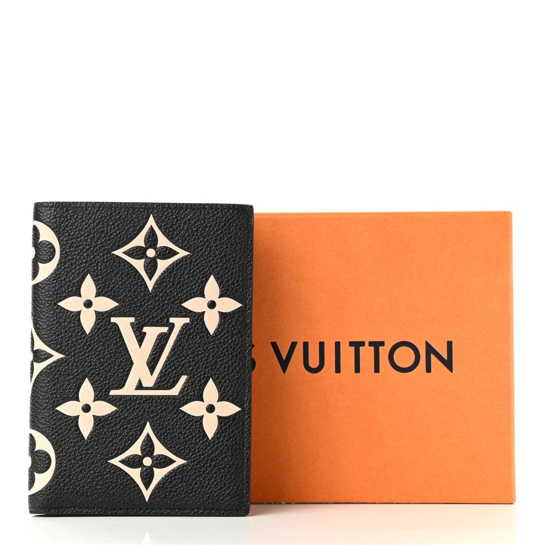 L0vis Vvtt0n Empreinte Monogram Giant Passport Cover Black Beige