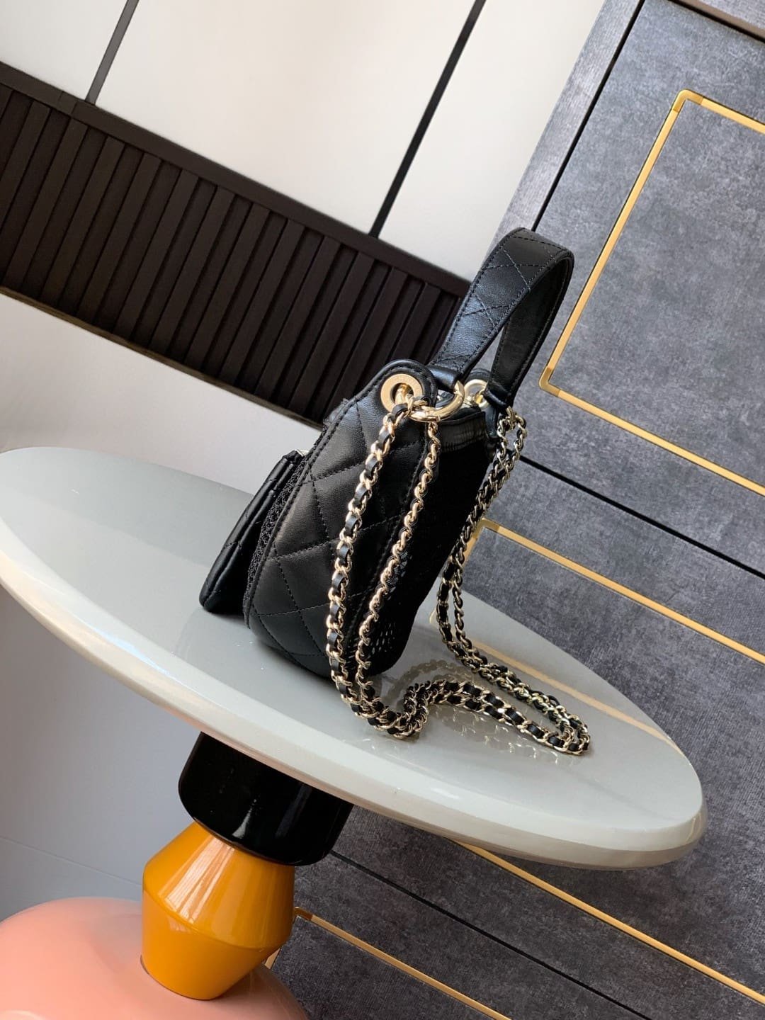 Ch**el Spring-Summer 2025 Clutch with Chain