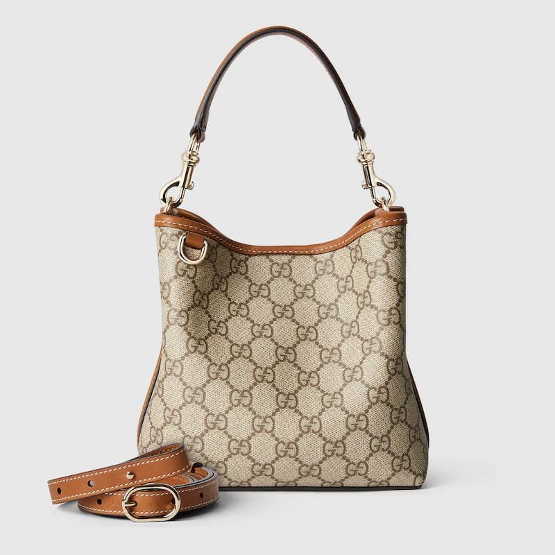 Gvc*1 GG Emblem mini bucket bag