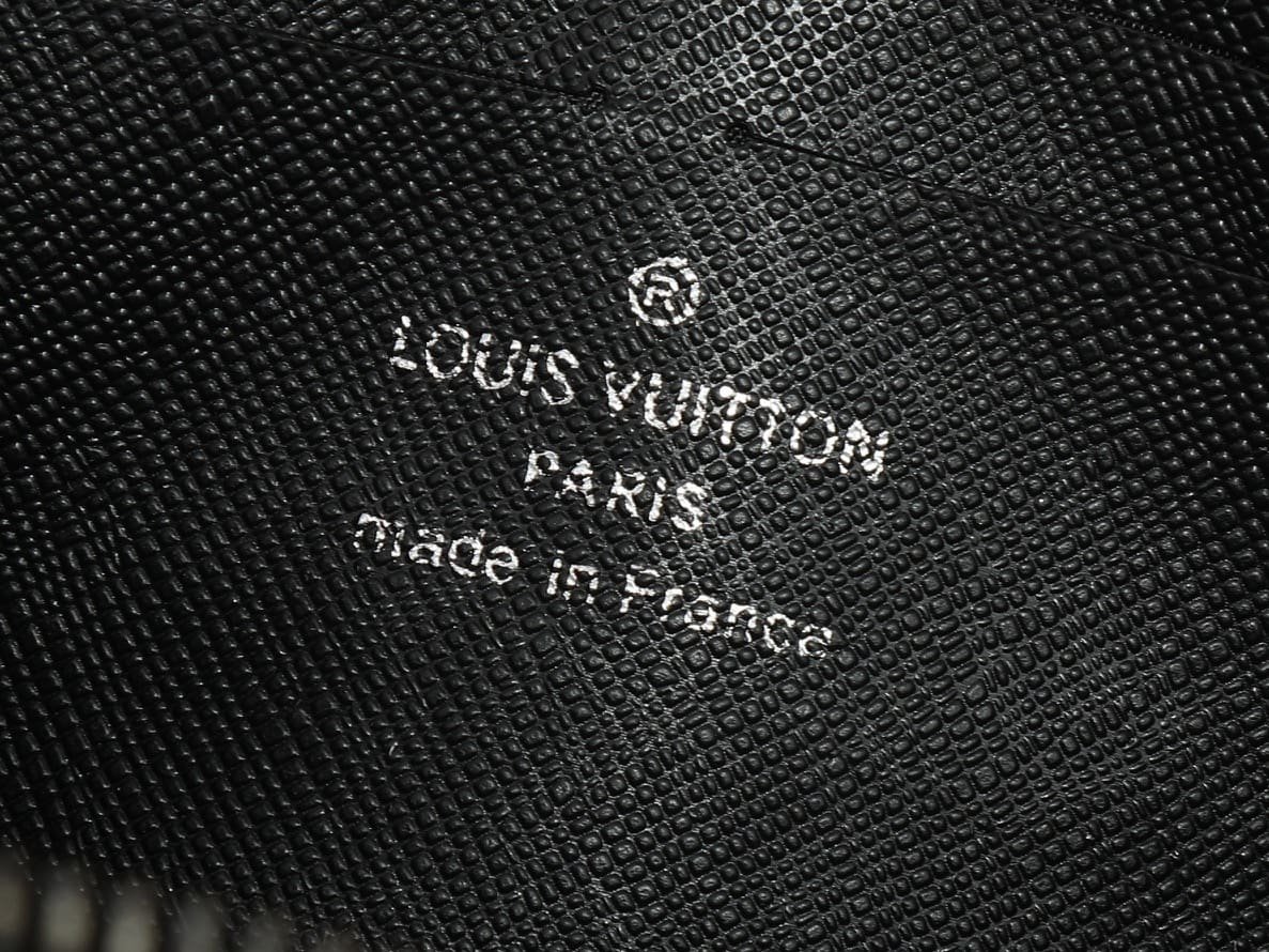 L0vis Vvtt0n M80224 Soft Trunk Wallet