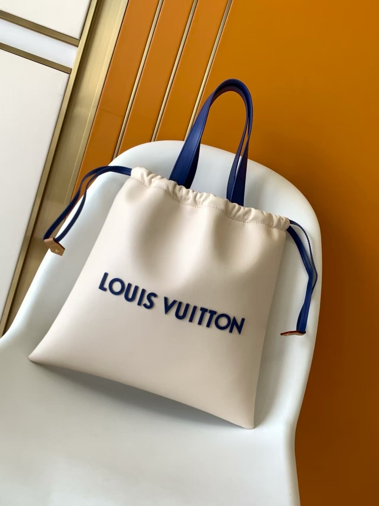 L0vis Vvtt0n M15235 Dust Bag Tote