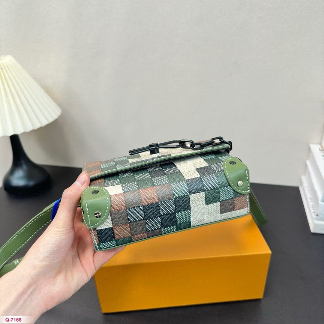 L0vis Vvtt0n M83172 Steamer Wearable Wallet