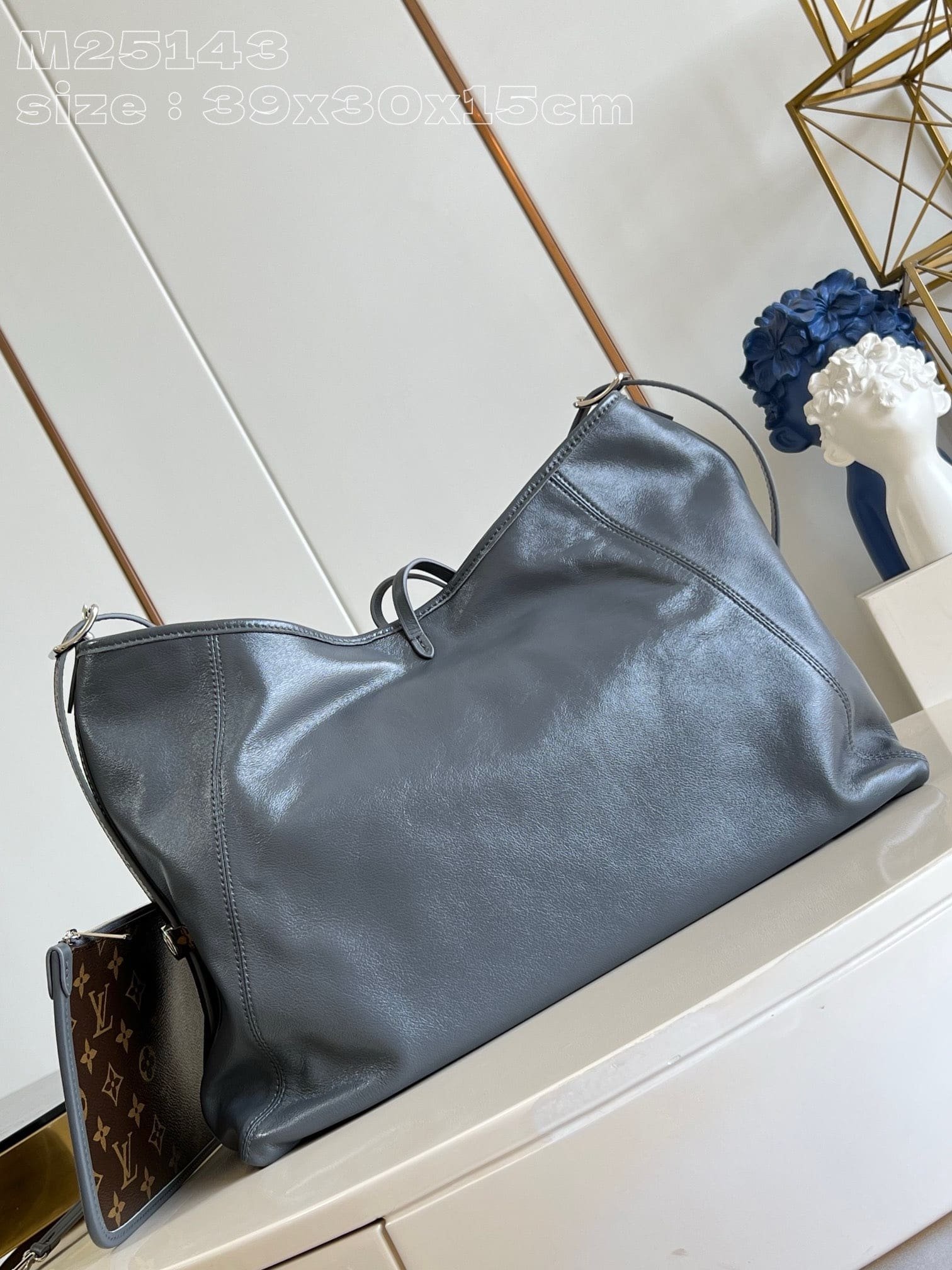 L0vis Vvtt0n M12583 CarryAll Dark MM