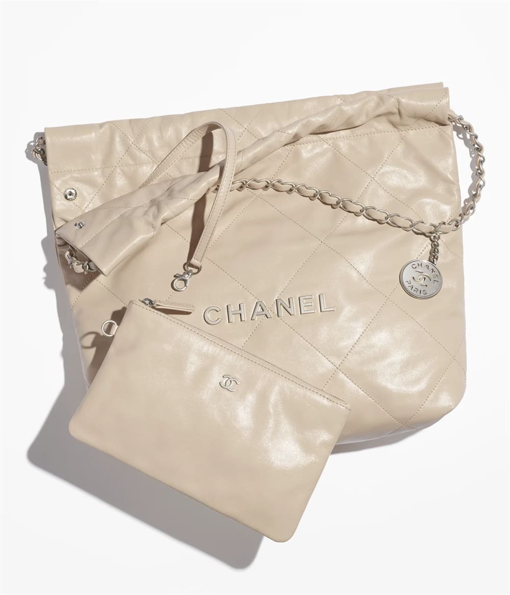 Ch**el 22 Small Handbag