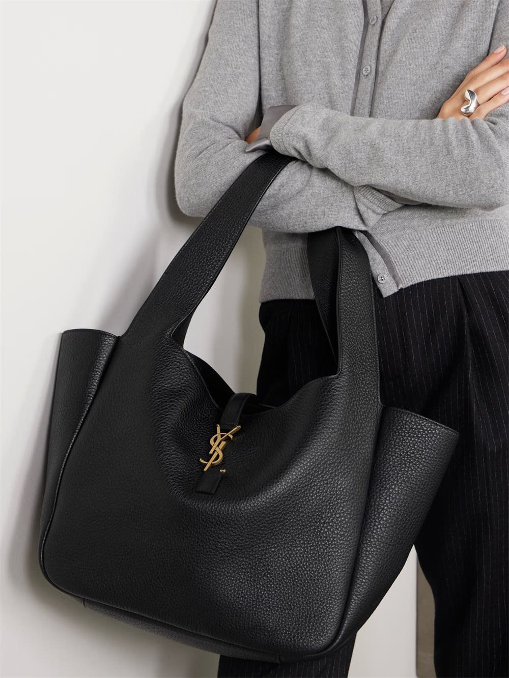 Sa1nt Lau*nt Le 5 À 7 Bea textured-leather tote