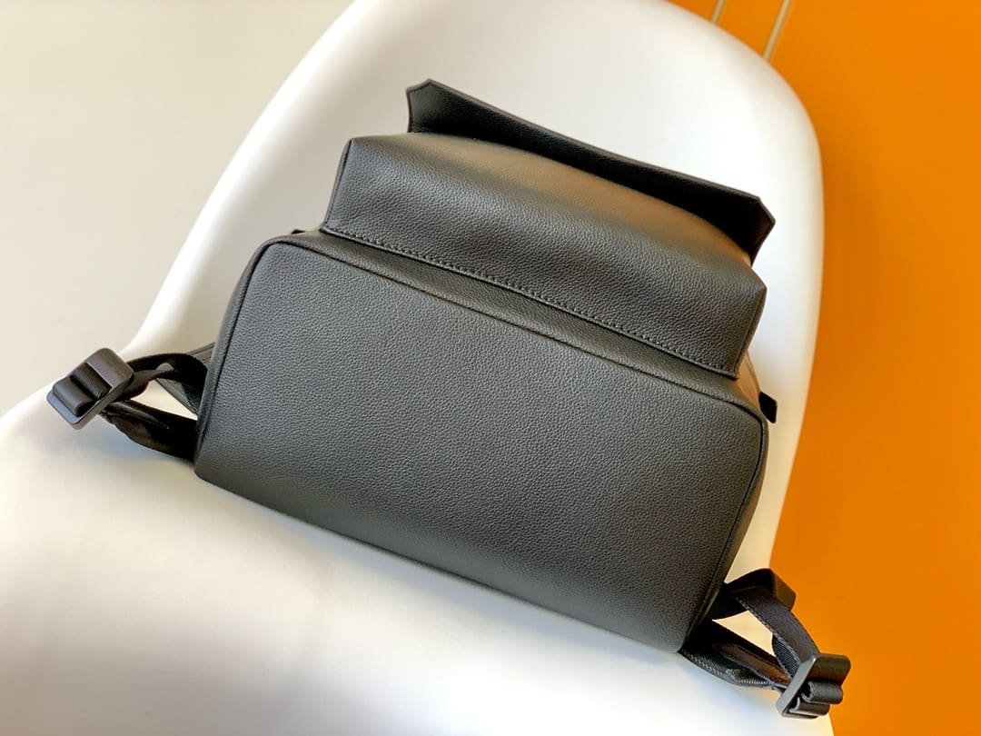 L0vis Vvtt0n M57079 TAKEOFF Backpack