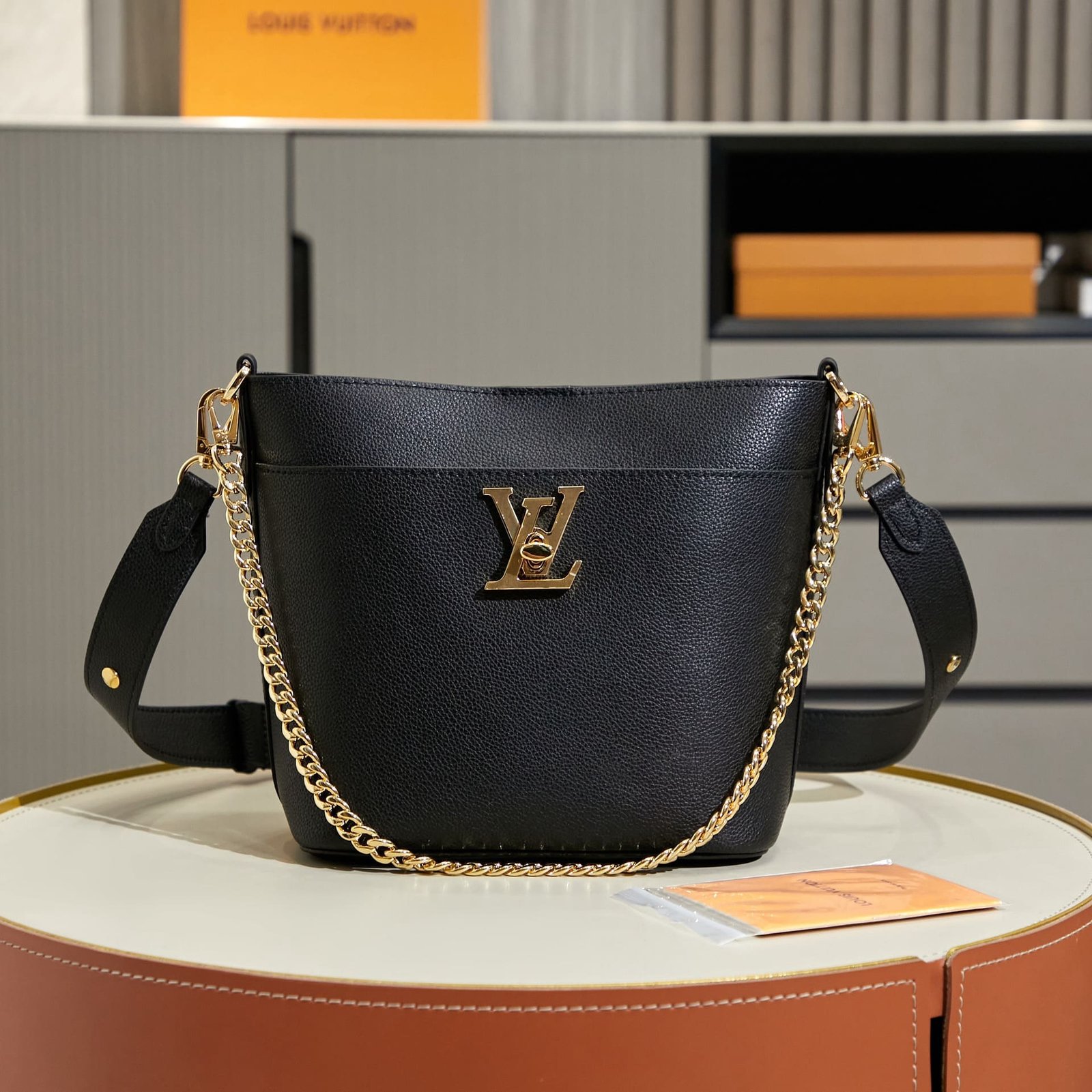 L0vis Vvtt0n M24006 LOCK AND WALK Bag