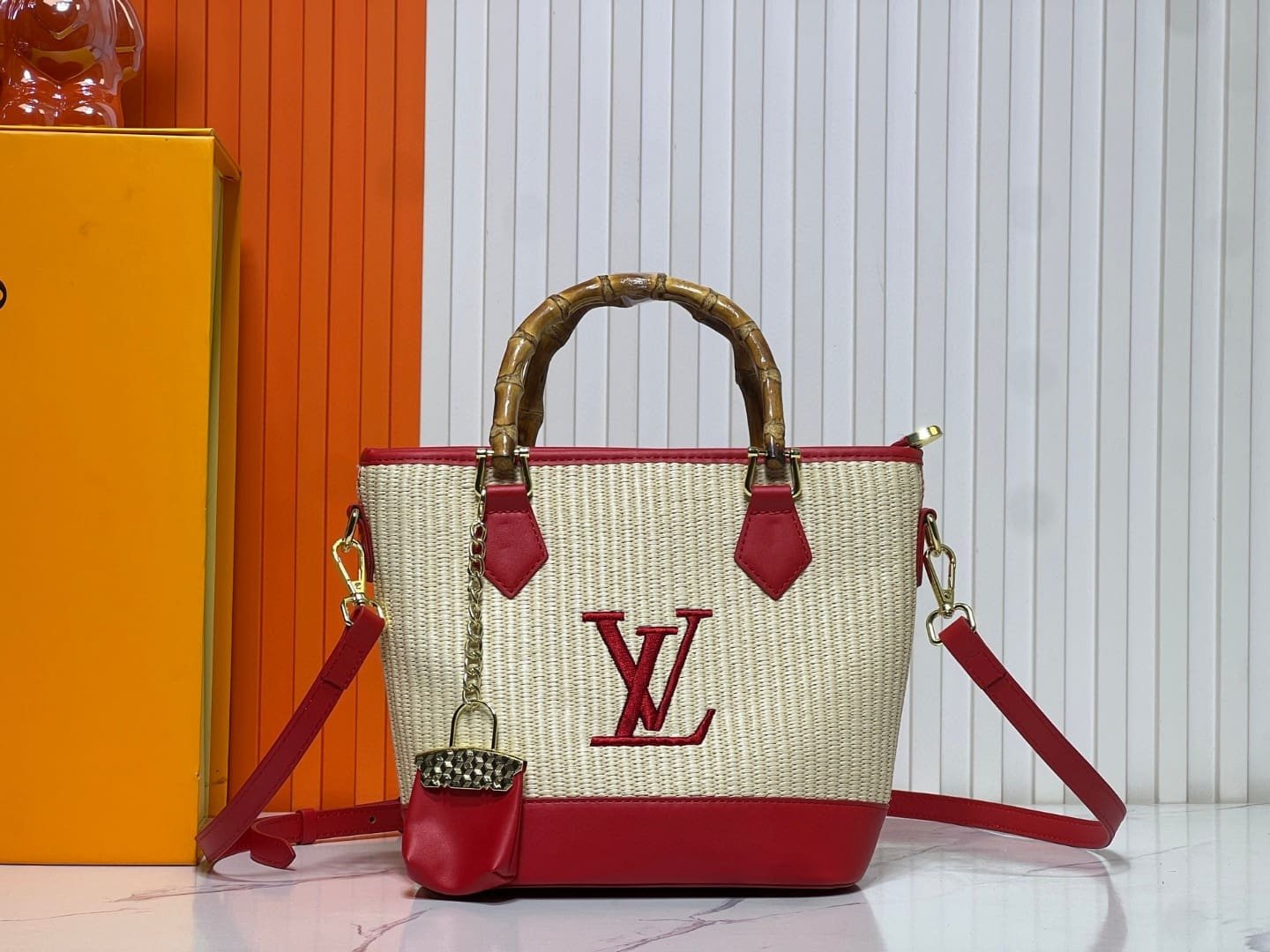 L0vis Vvtt0n Raffia Petit Bucket Tote