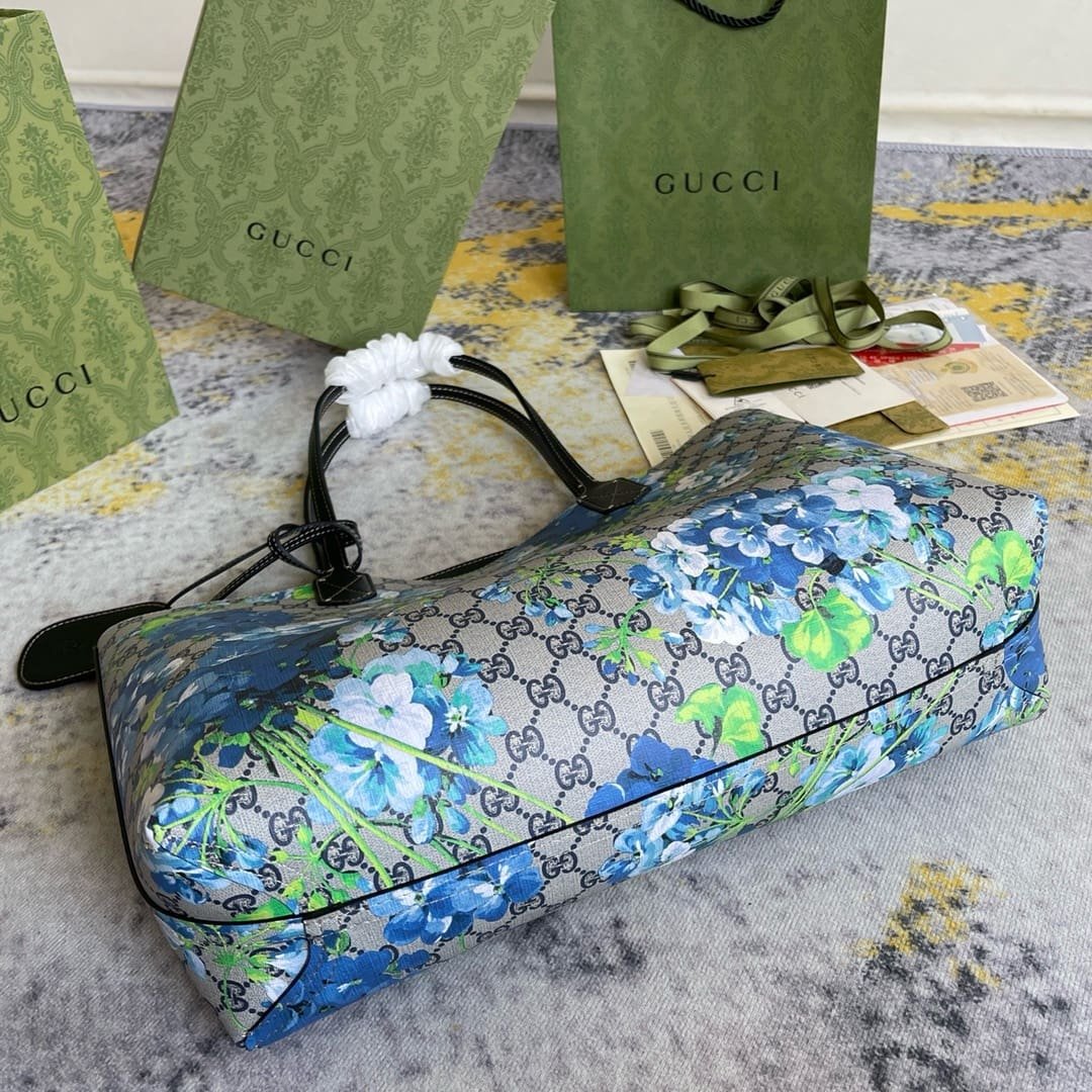 Gvc*1 Svp*me Monogram Blooms Medium Reversible Tote Beige Blue Navy