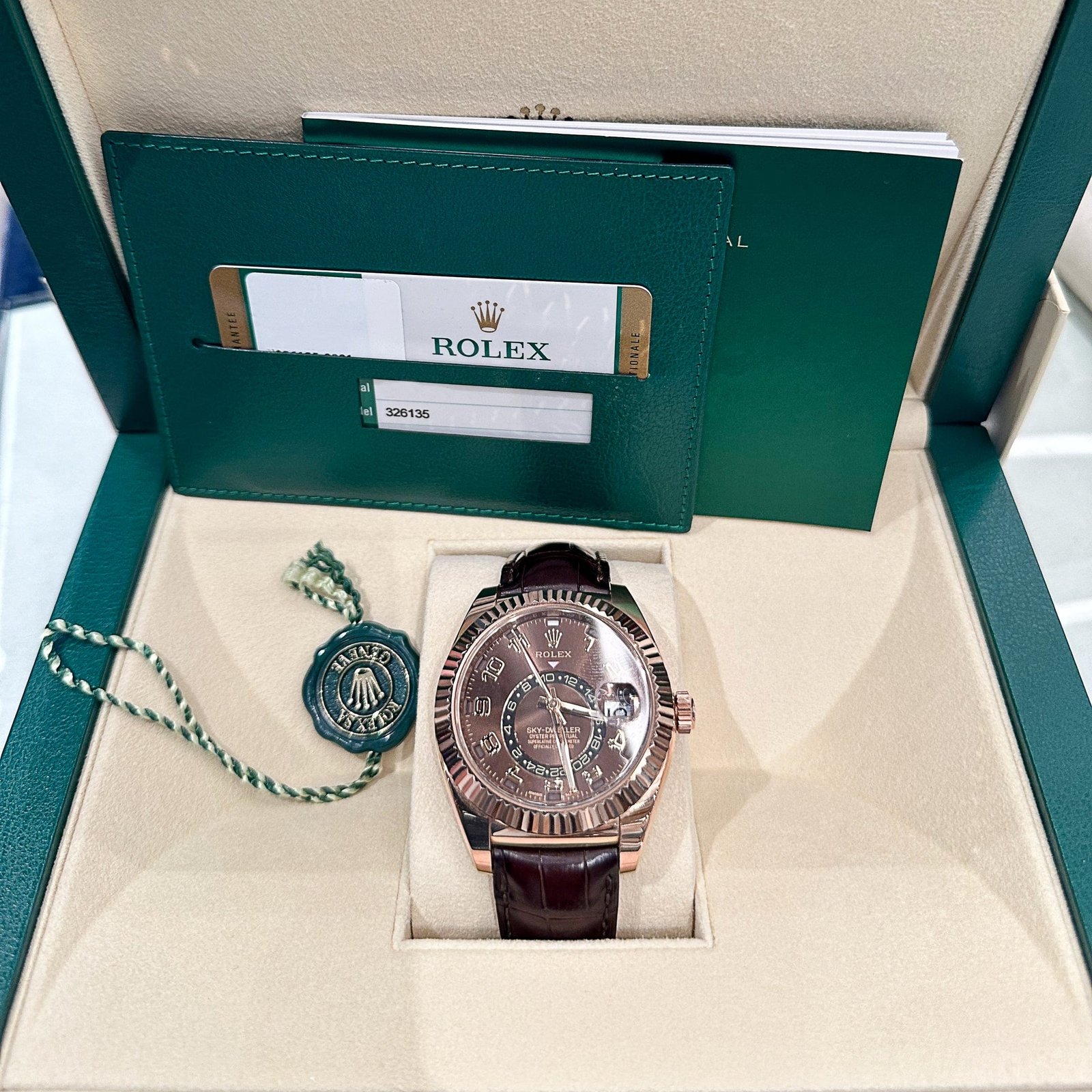 R01ex Sky-Dweller 326135 Rose Gold Chocolate Dial