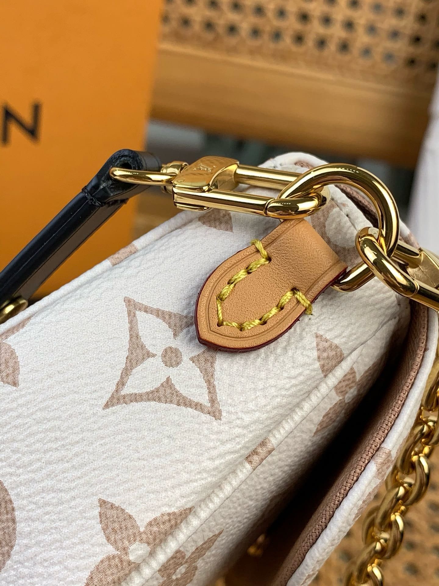 L0vis Vvtt0n M83091 Wallet on Chain Ivy