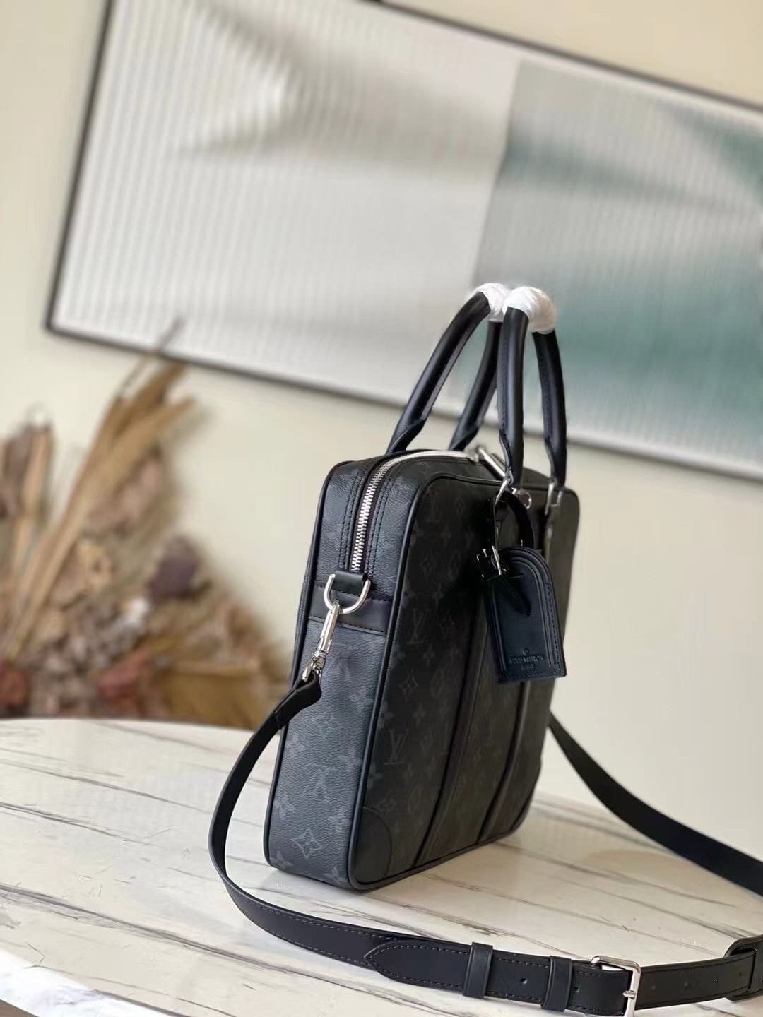 L0vis Vvtt0n M46457 VOYAGE Small Briefcase