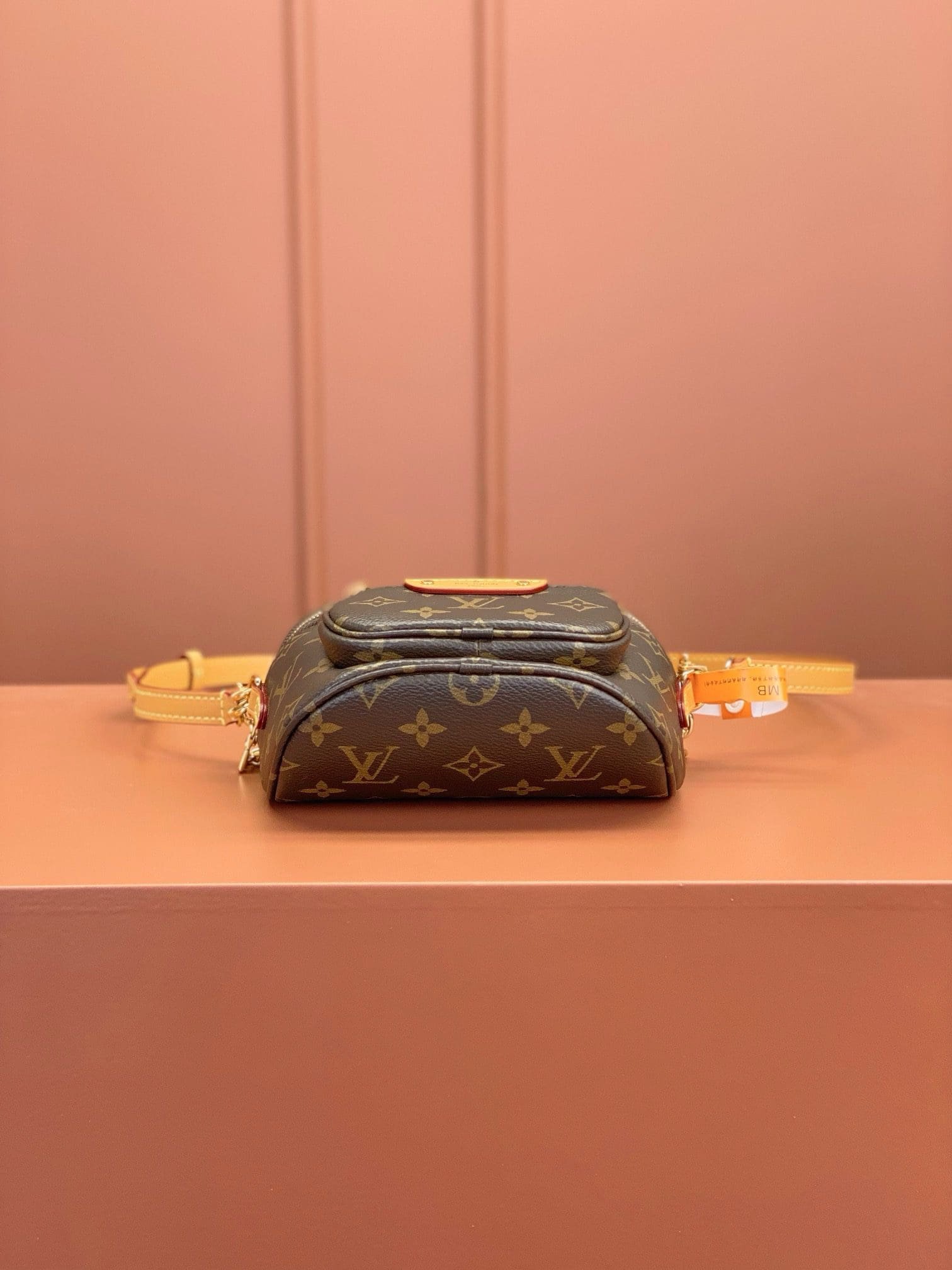 L0vis Vvtt0n Mini Bumbag M82335 (top quality)