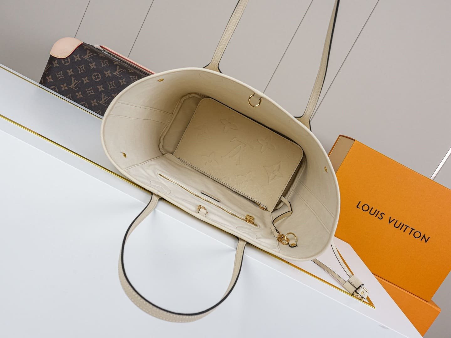 L0vis Vvtt0n M46676 Neverfull MM