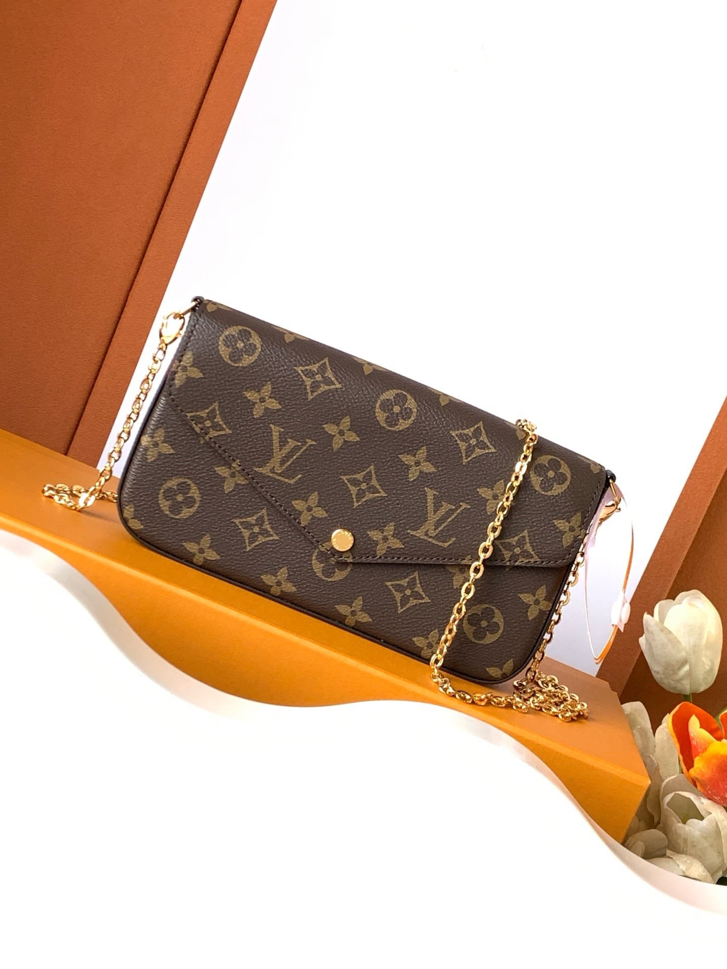 L0vis Vvtt0n Félicie Pochette M81896