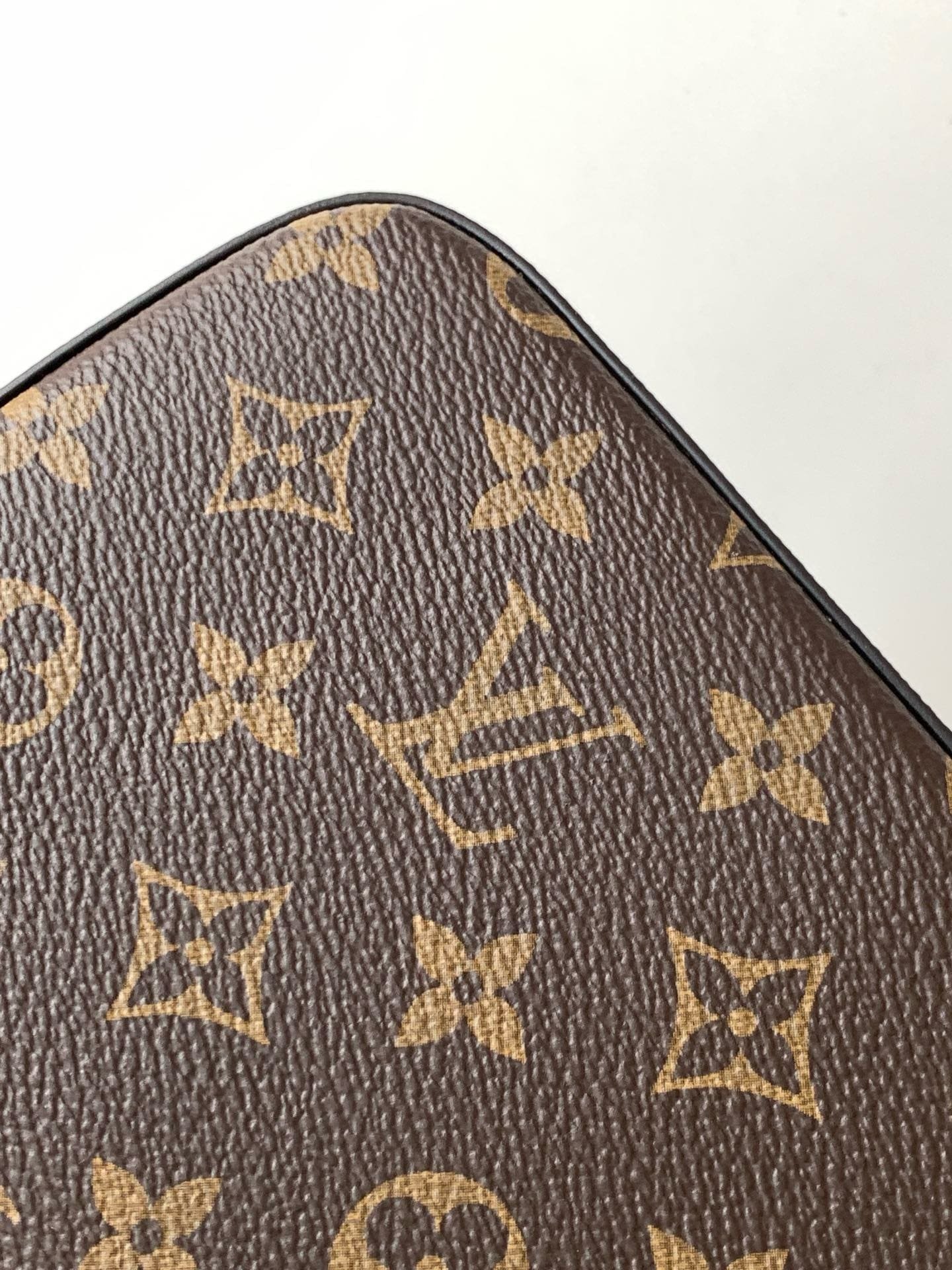 L0vis Vvtt0n Félicie Pochette M81896