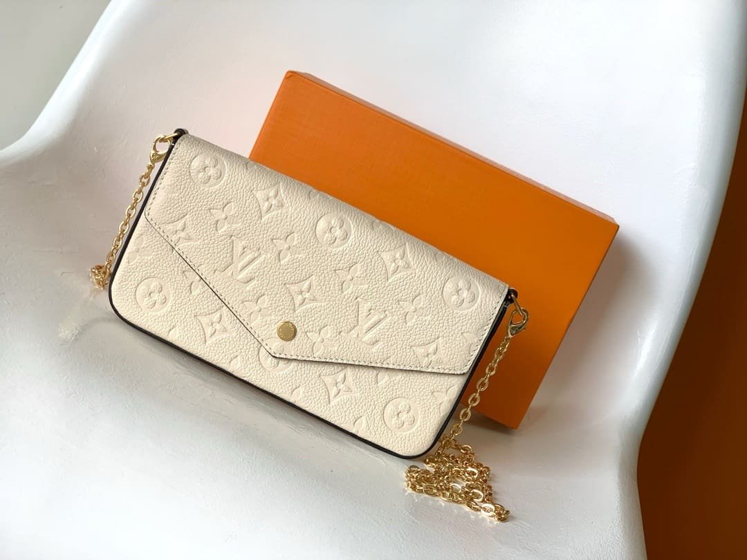 L0vis Vvtt0n M82363 Félicie Pochette