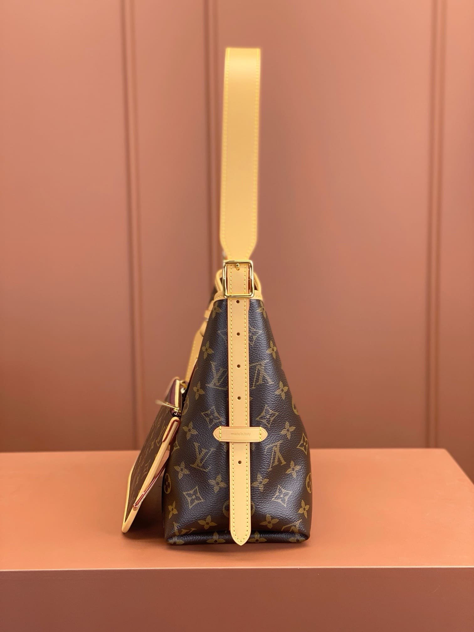 L0vis Vvtt0n M46203 CarryAll PM