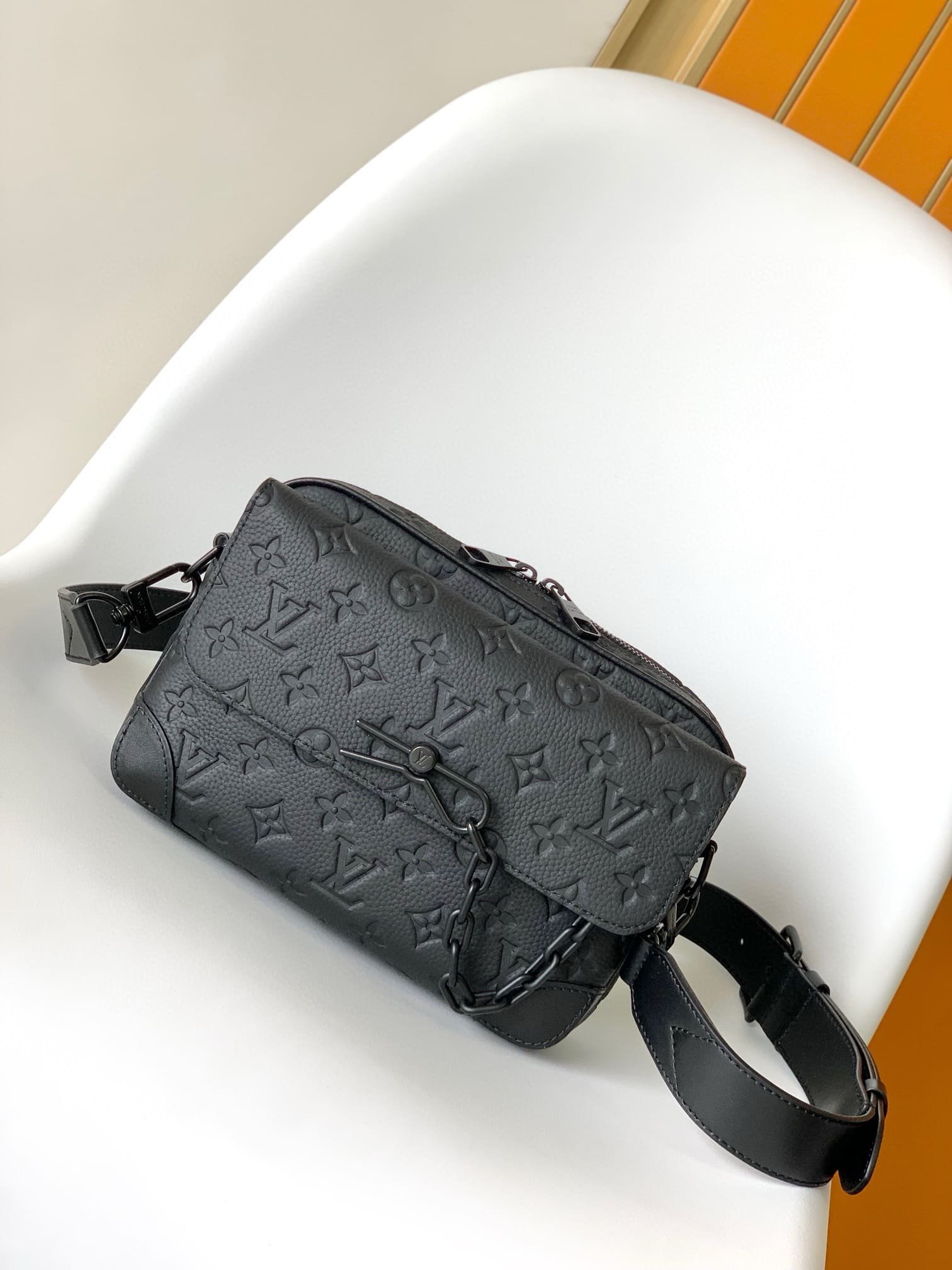 L0vis Vvtt0n M23742 Steamer Messenger (top quality)