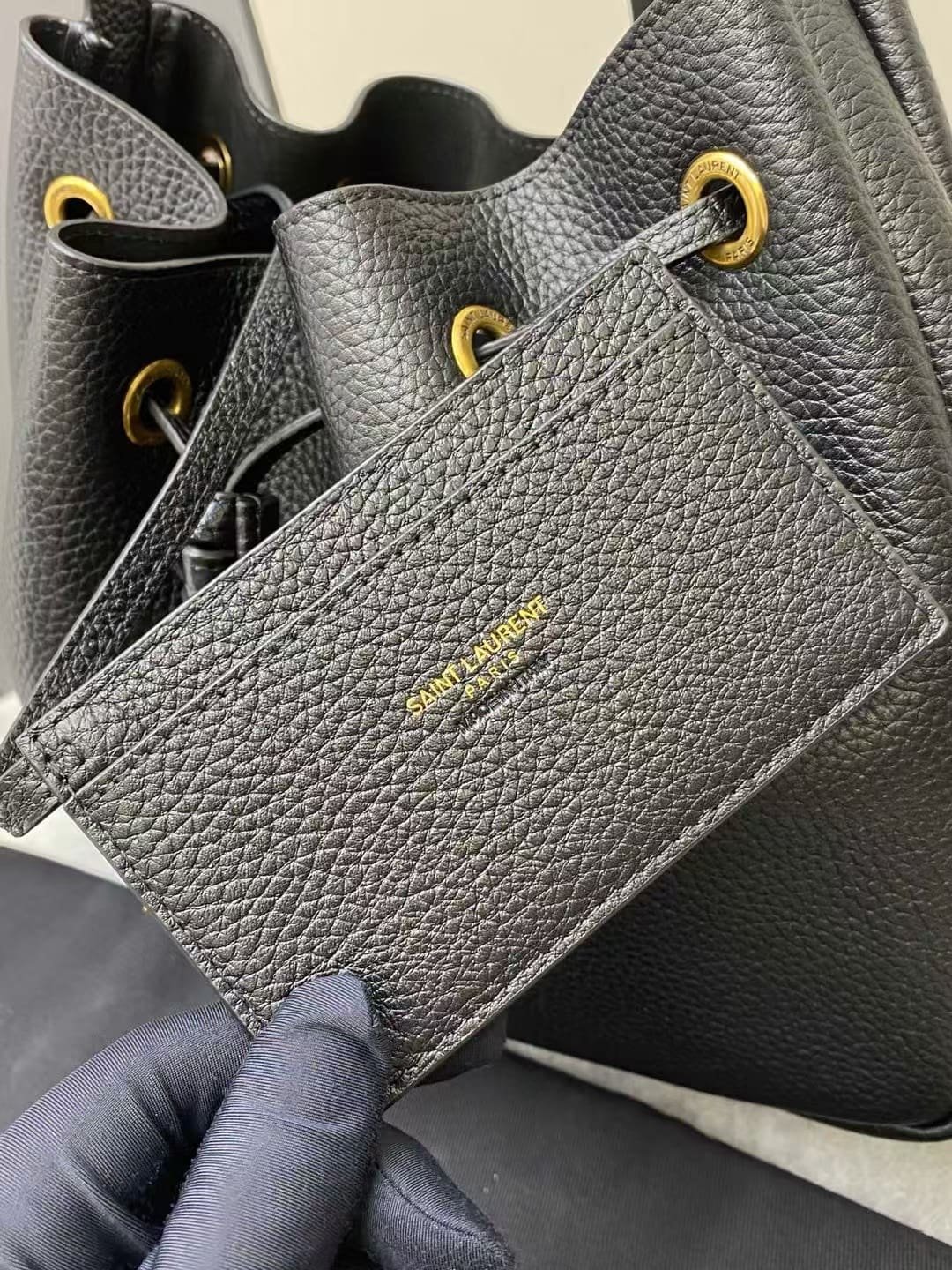 Sa1nt Lau*nt PARIS VII small hobo in grained leather
