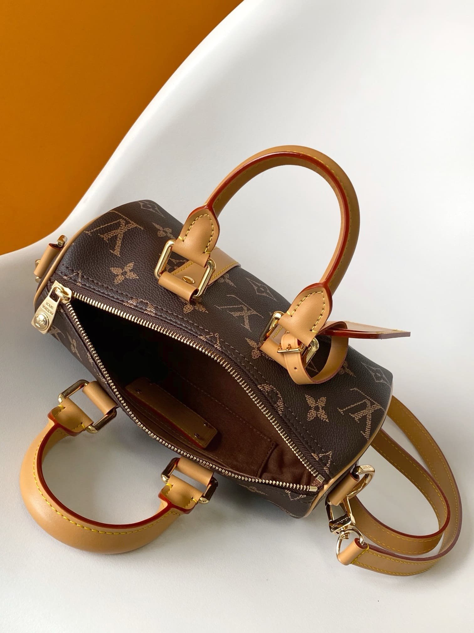 L0vis Vvtt0n M14026 Keepall Bandoulière 25