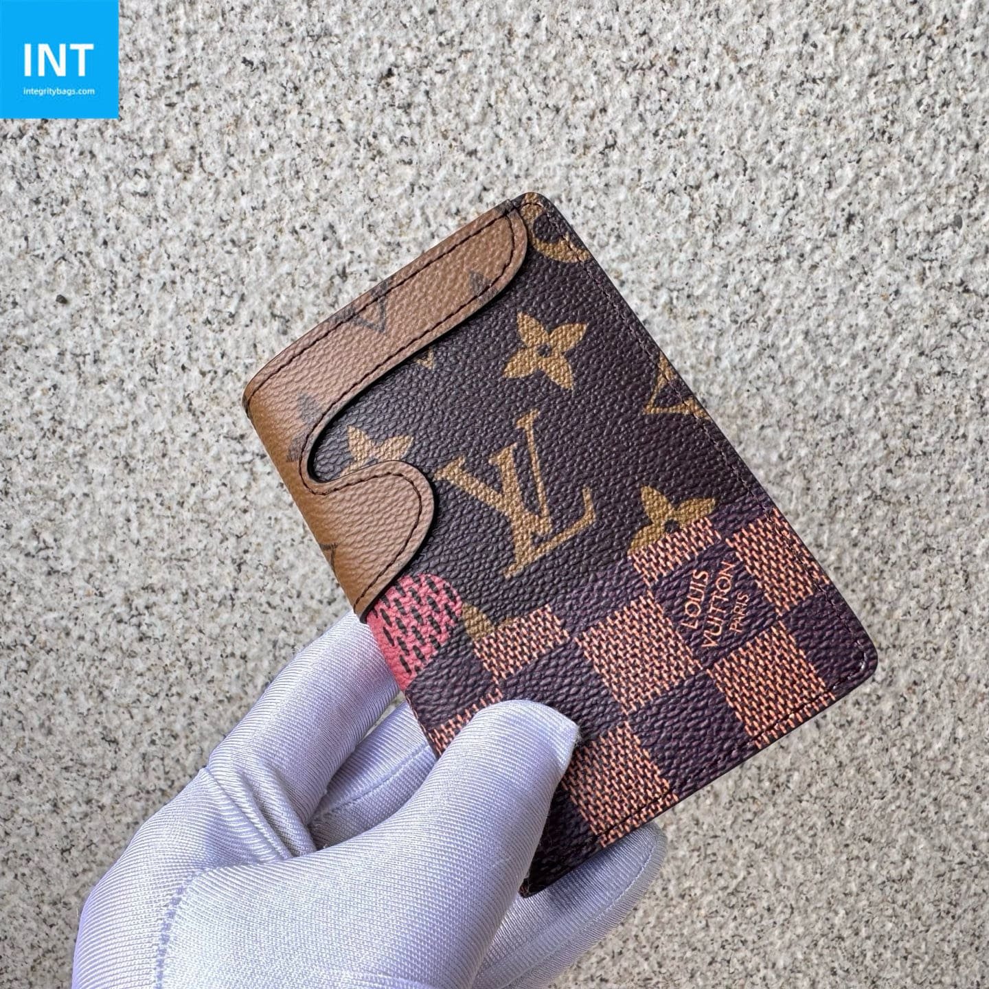 L0vis Vvtt0n M26010 Pocket Organizer