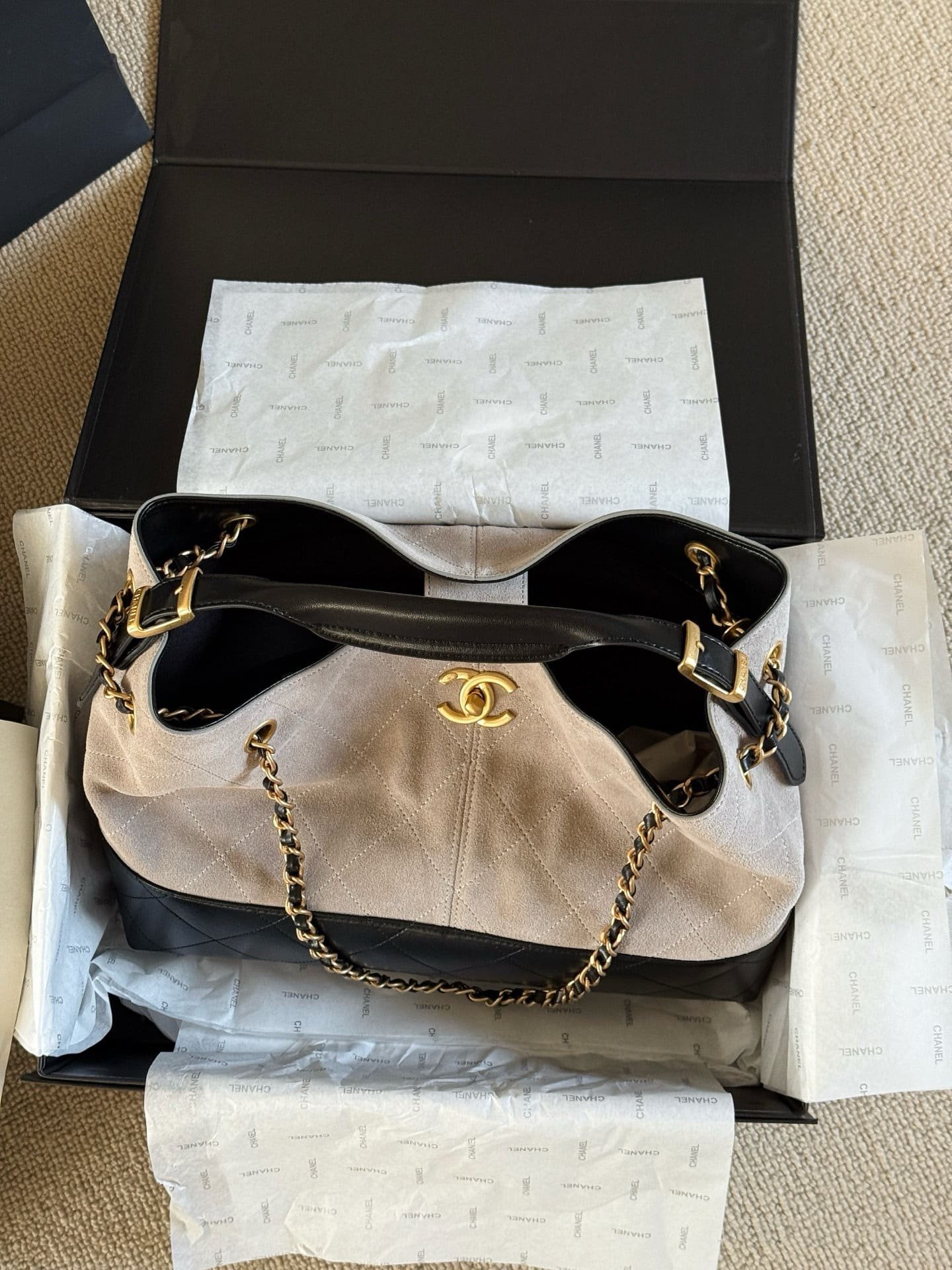 Ch**el 25 Shopping Bag