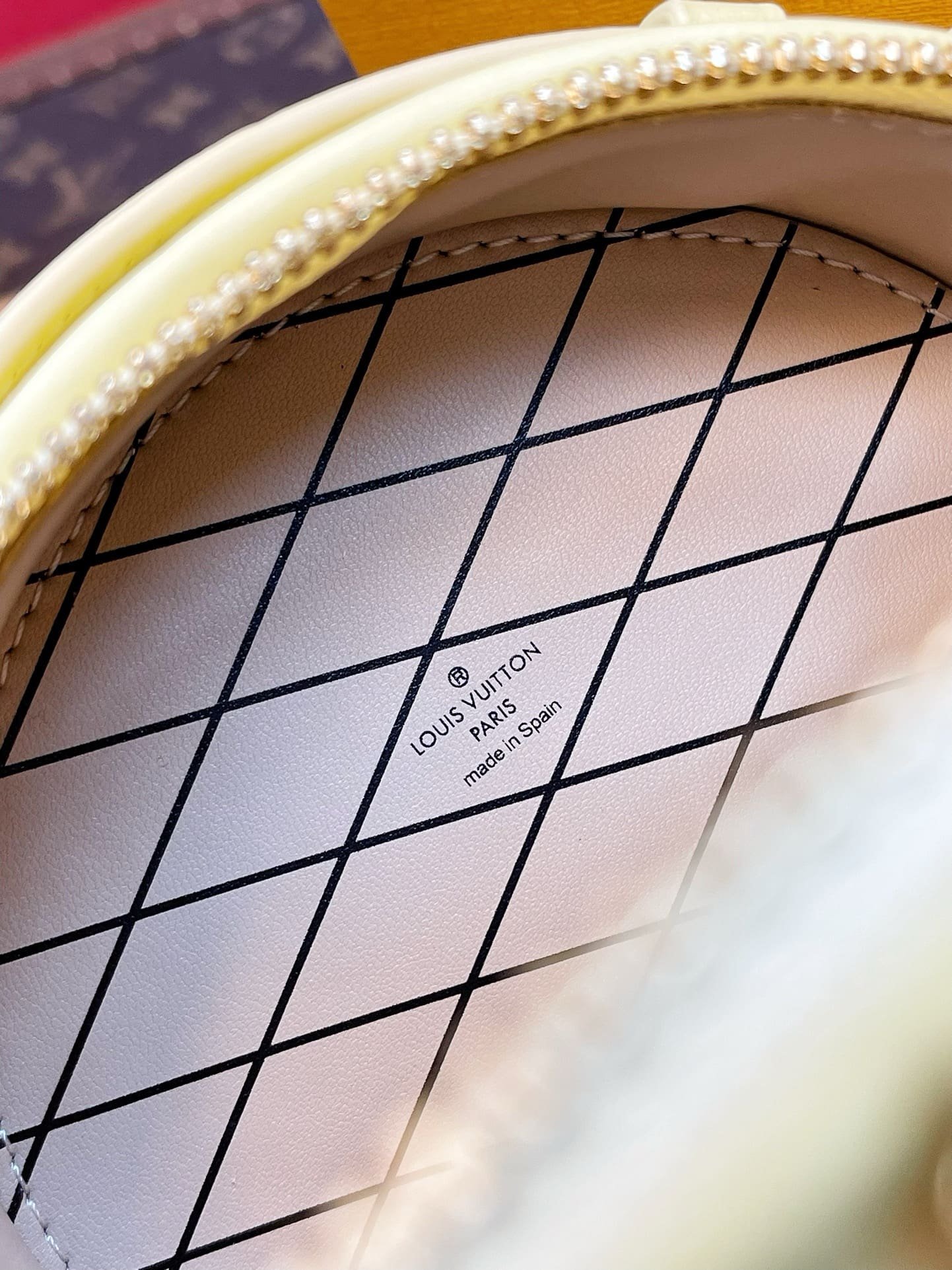 L0vis Vvtt0n M11294 Mini Boite Chapeau