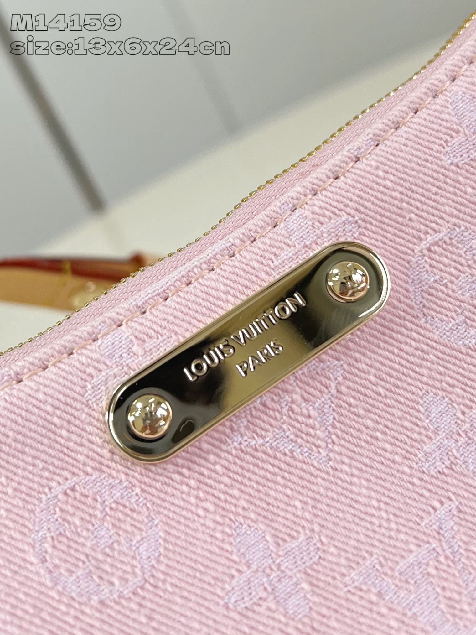 L0vis Vvtt0n M14159 Liv Pochette