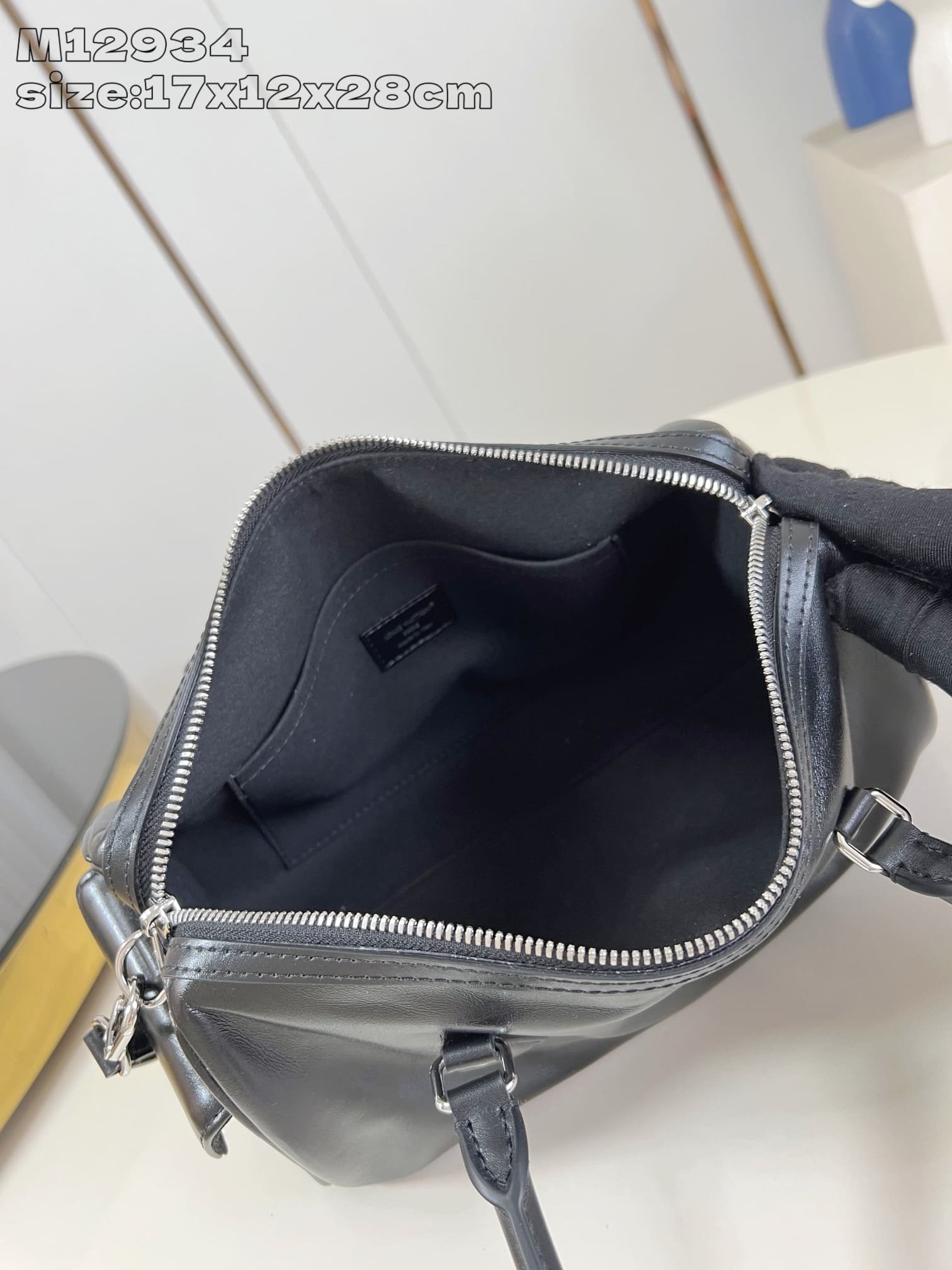 L0vis Vvtt0n M12934 Speedy Cargo Vibe