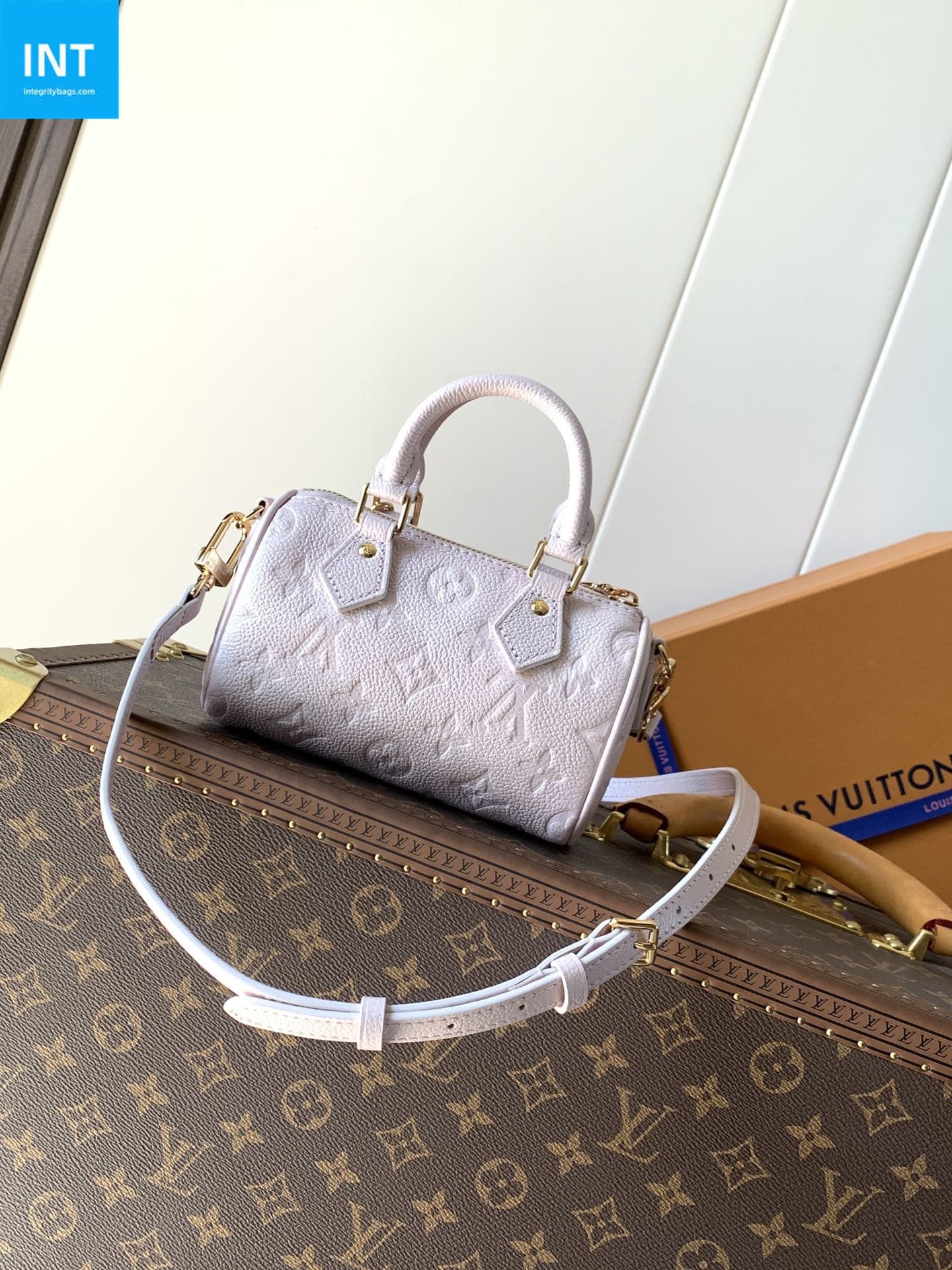 L0vis Vvtt0n M27107 Nano Speedy