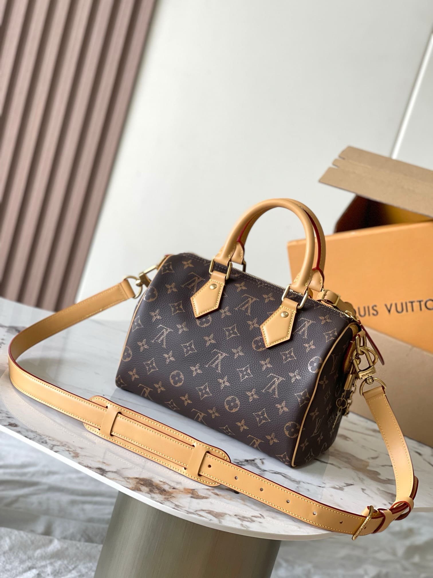 L0vis Vvtt0n M24443 Speedy P9 Bandoulière 25 (top quality)
