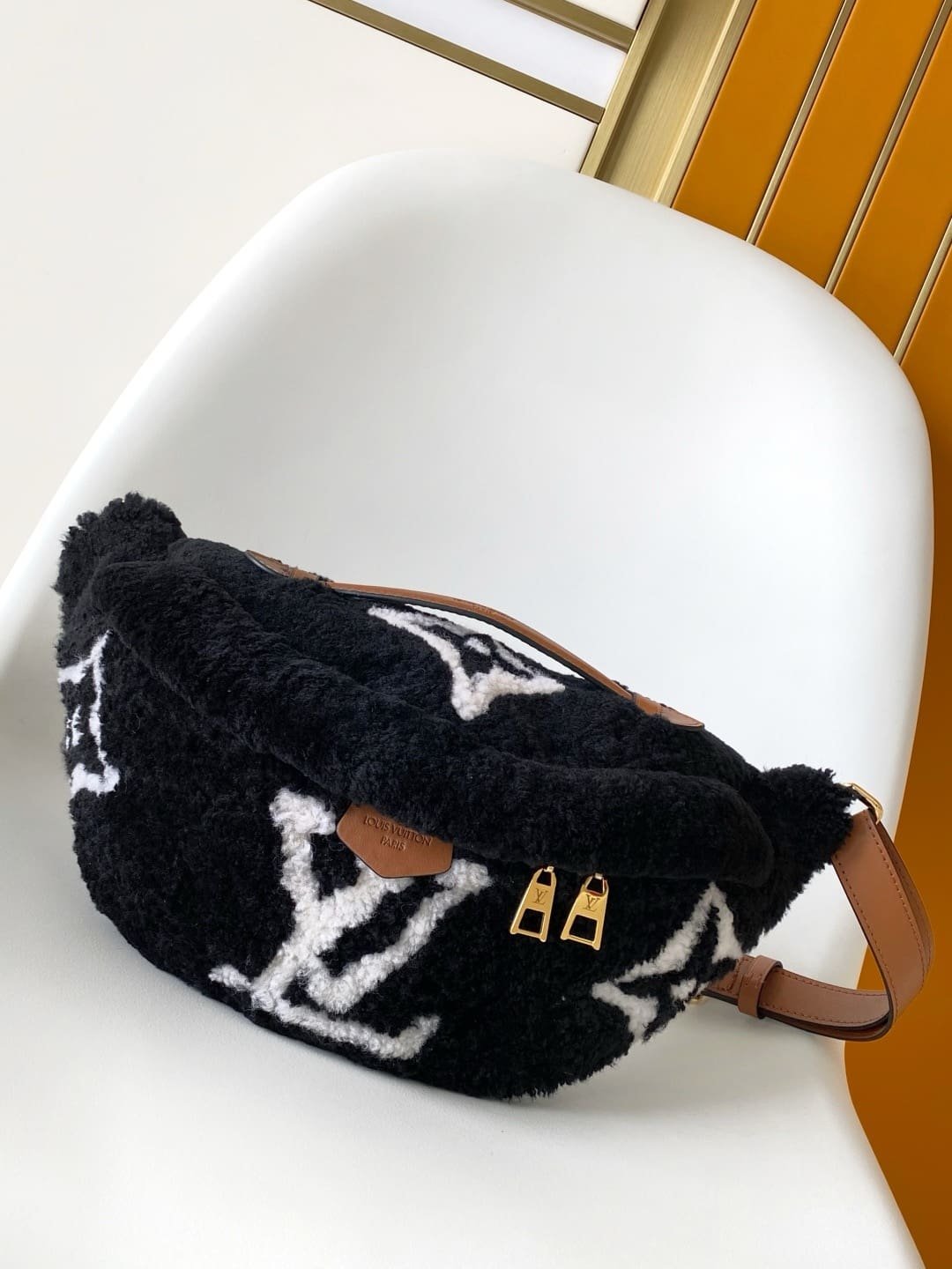 L0vis Vvtt0n M11799 Bumbag