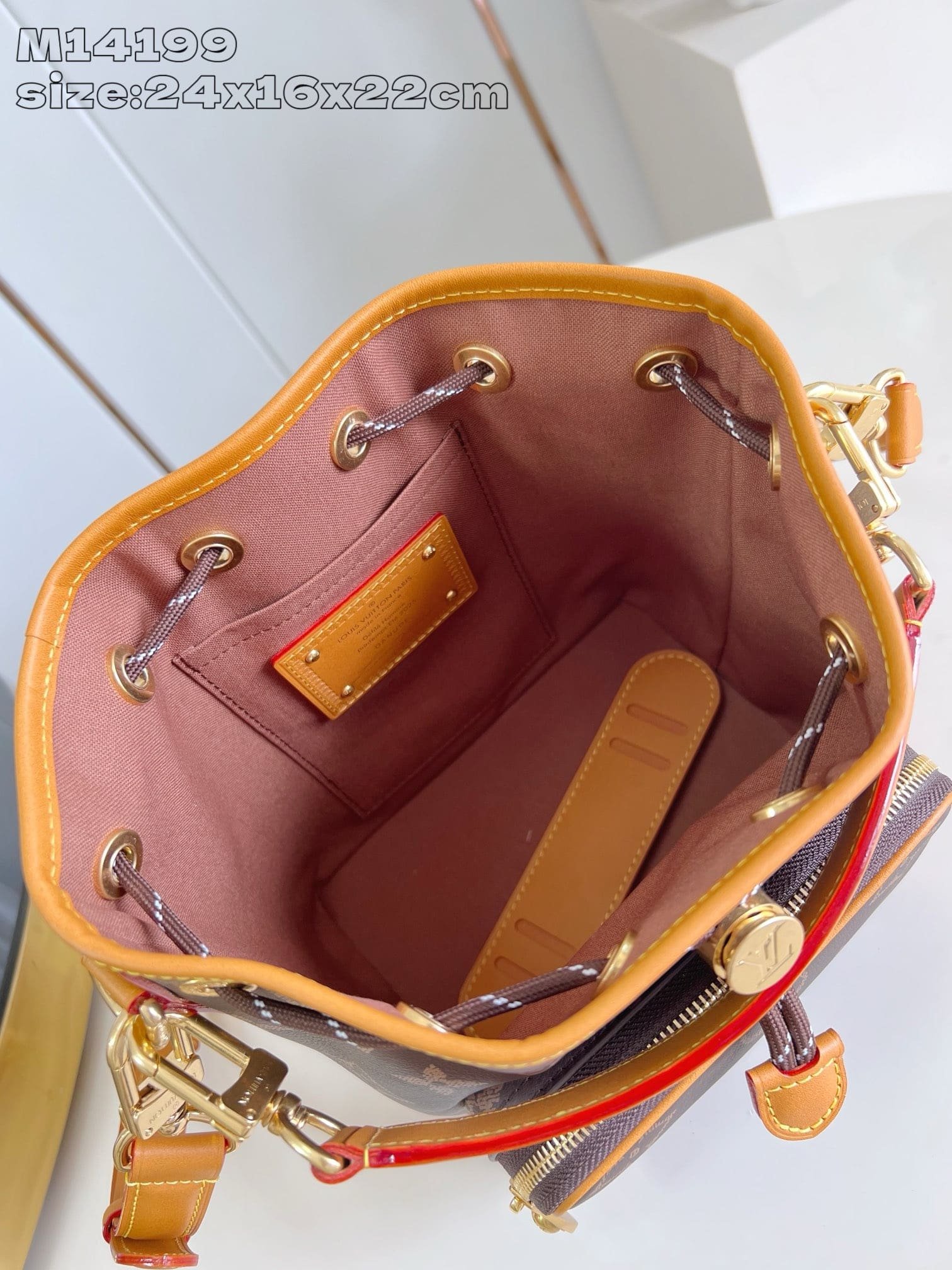 L0vis Vvtt0n M14199 NOÉ CARGO BAG