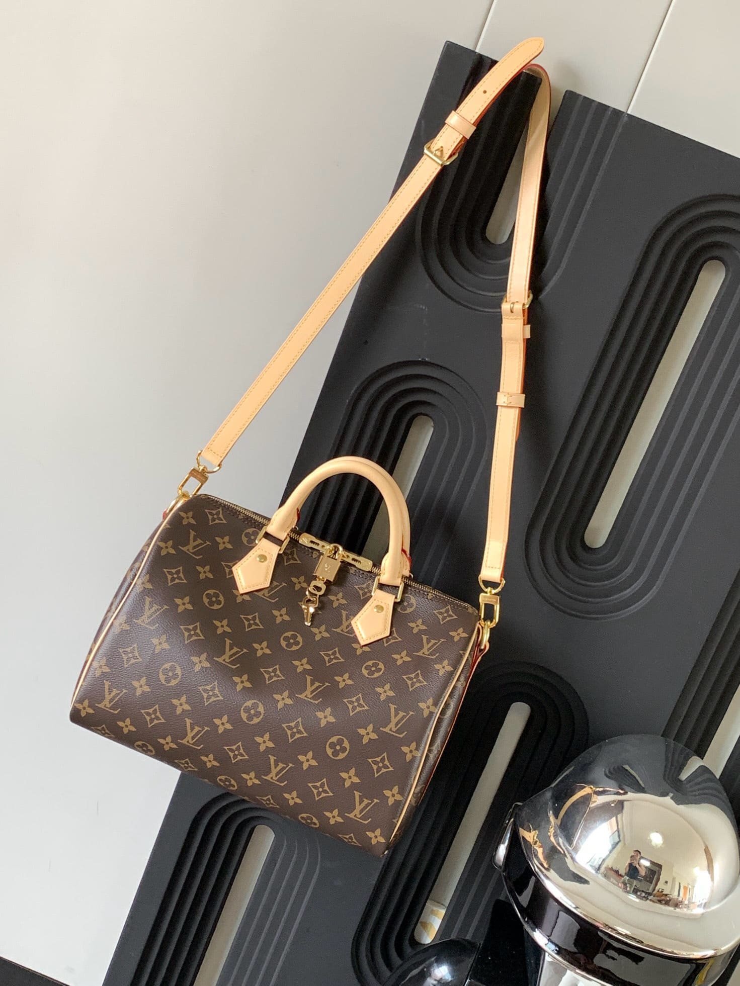 L0vis Vvtt0n M46980 Speedy Bandoulière 30