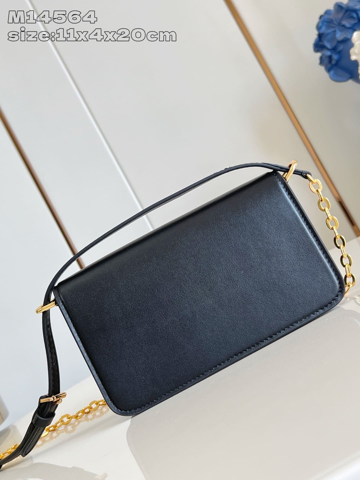L0vis Vvtt0n M14564 Wallet On Chain LV Bloom