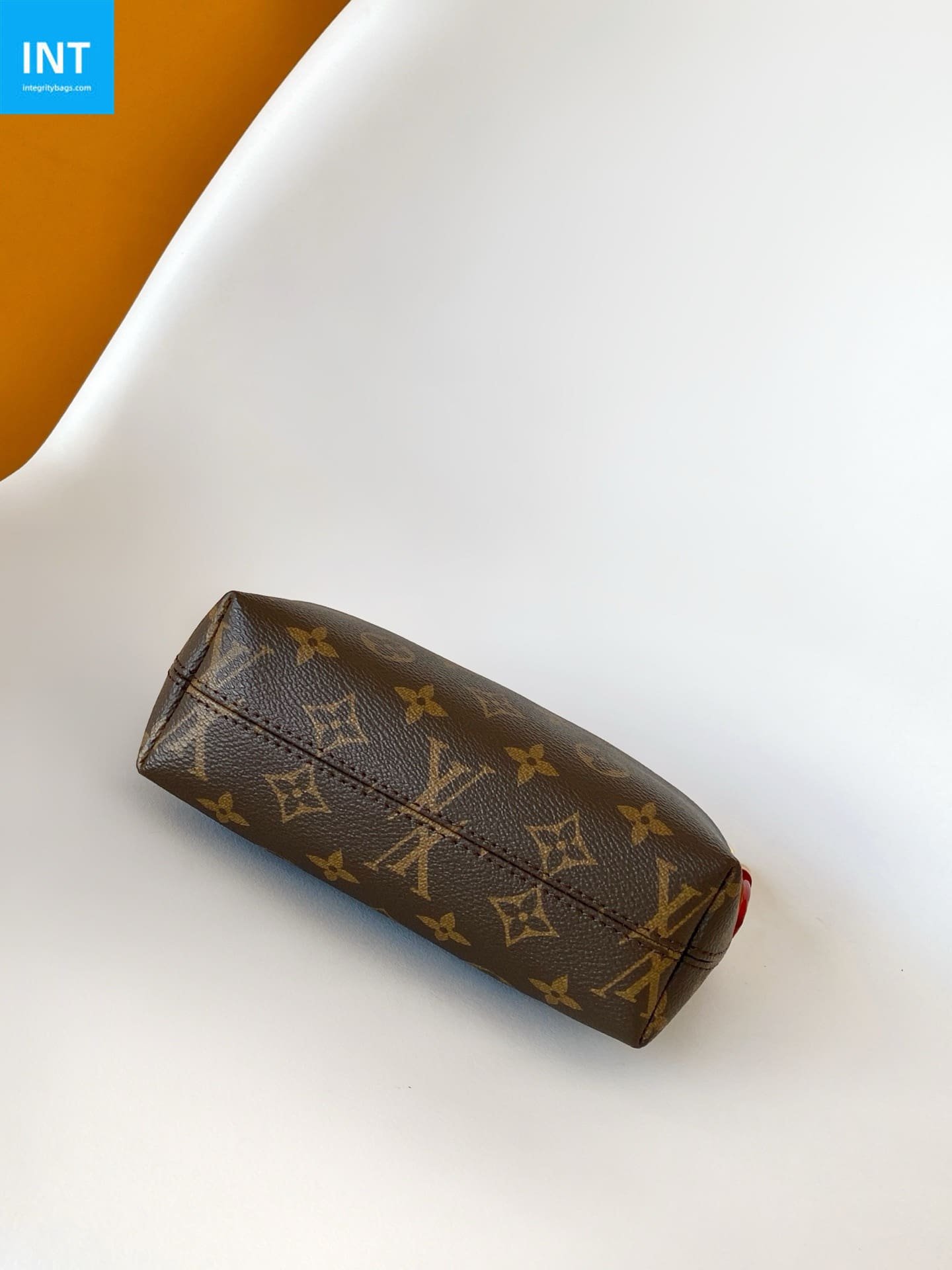 L0vis Vvtt0n M27509 Pochette Hills