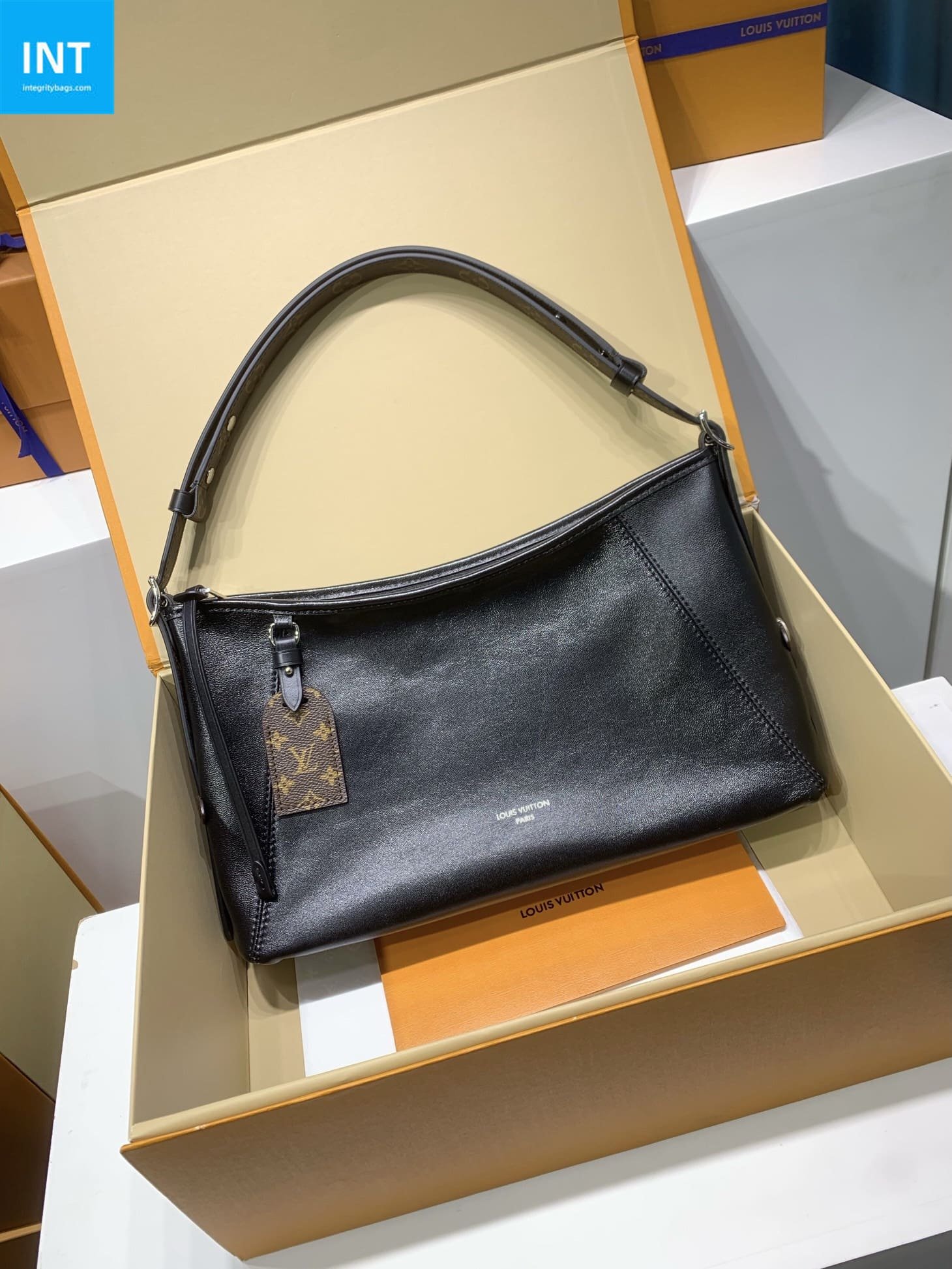 L0vis Vvtt0n M28160 CarryAll East West