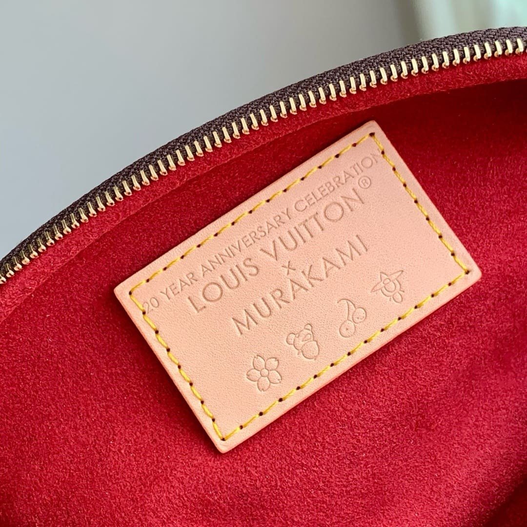 L0vis Vvtt0n M13449 LV x TM Mini Bumbag