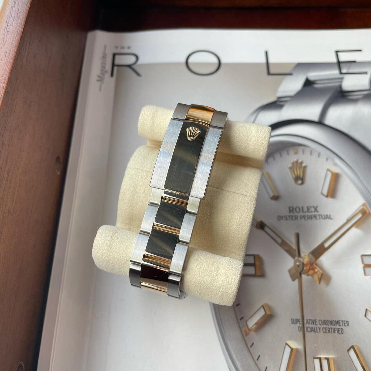 R01ex Sky-Dweller 326933 Stainless Steel Yellow Gold White Dial (2022)