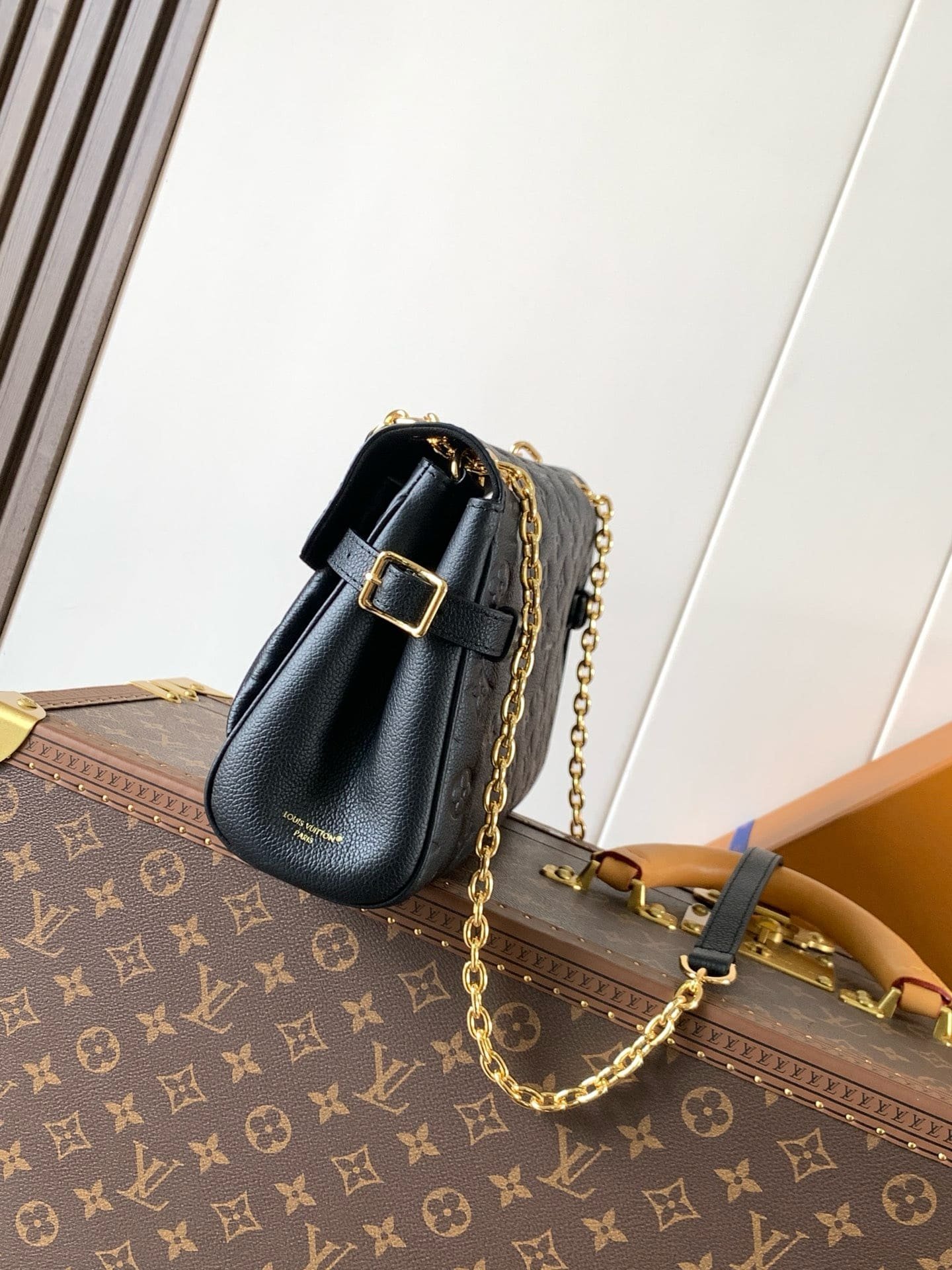 L0vis Vvtt0n M14604 Anytime Flap Bag