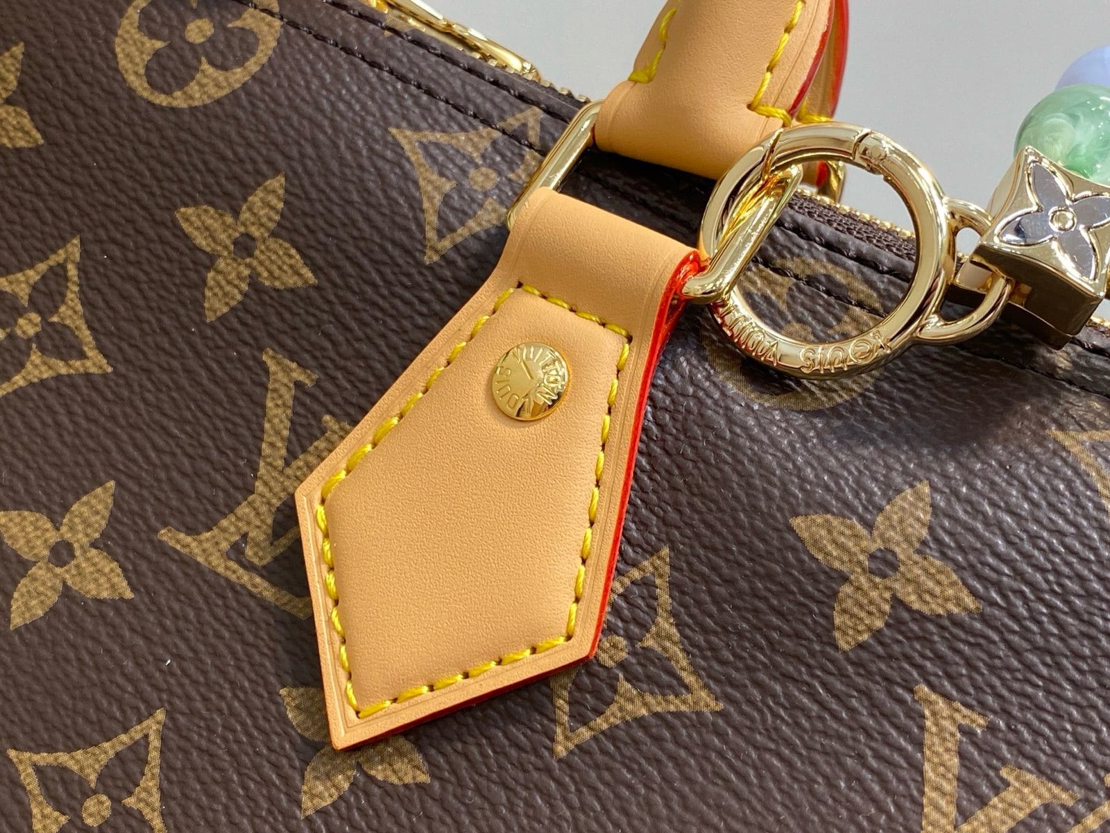L0vis Vvtt0n M15107 Speedy Soft 30 Lucky