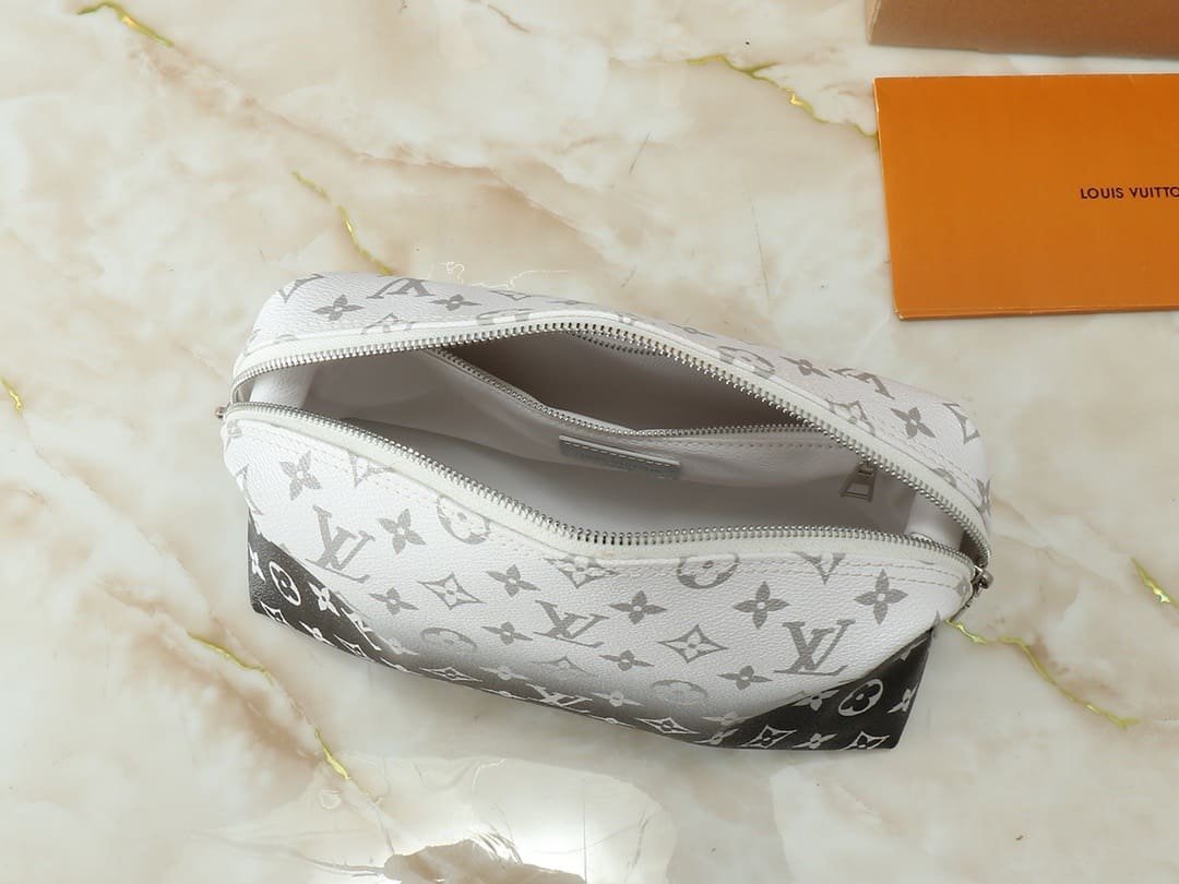 L0vis Vvtt0n M12052 Cosmetic Pouch