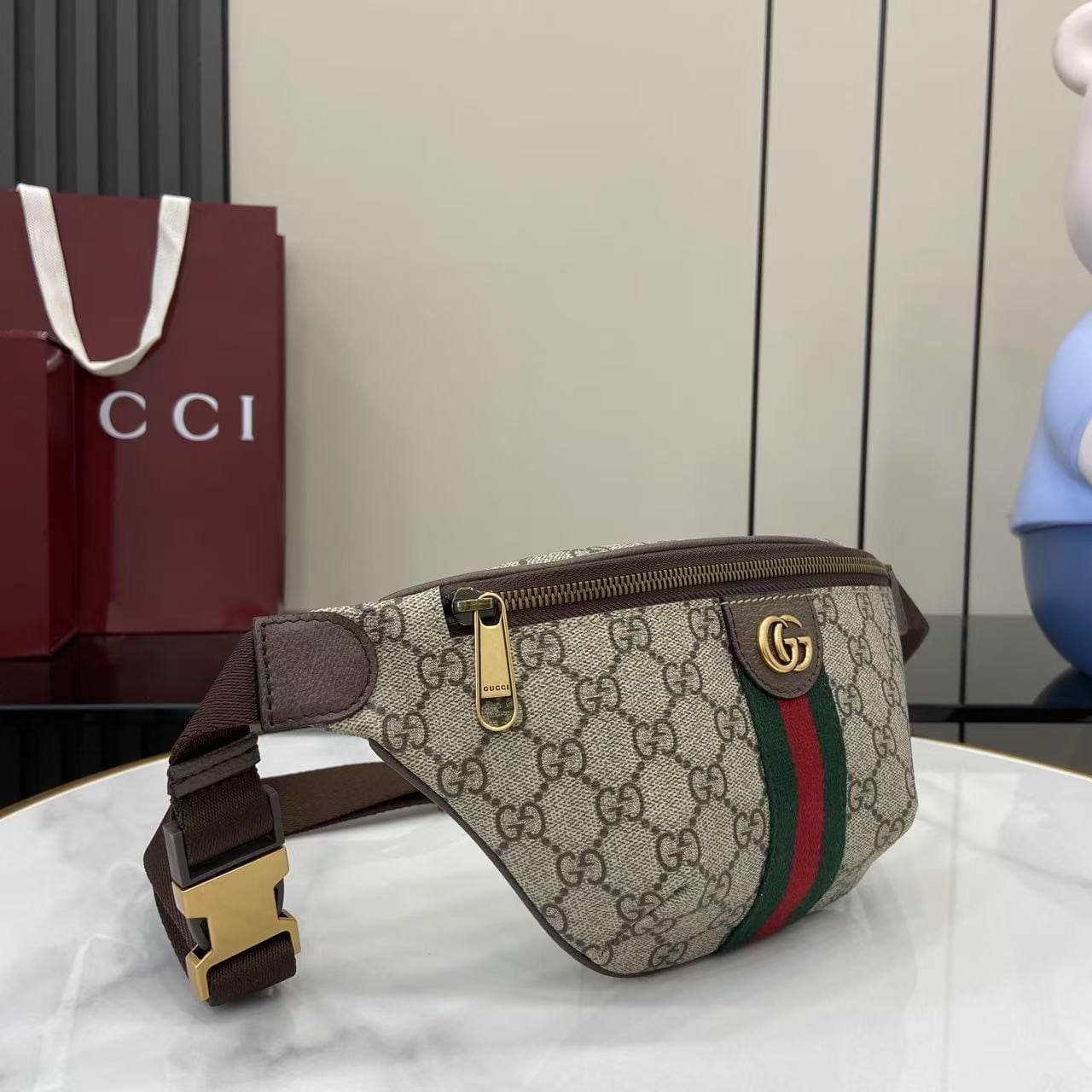 Gvc*1 Ophidia small belt bag