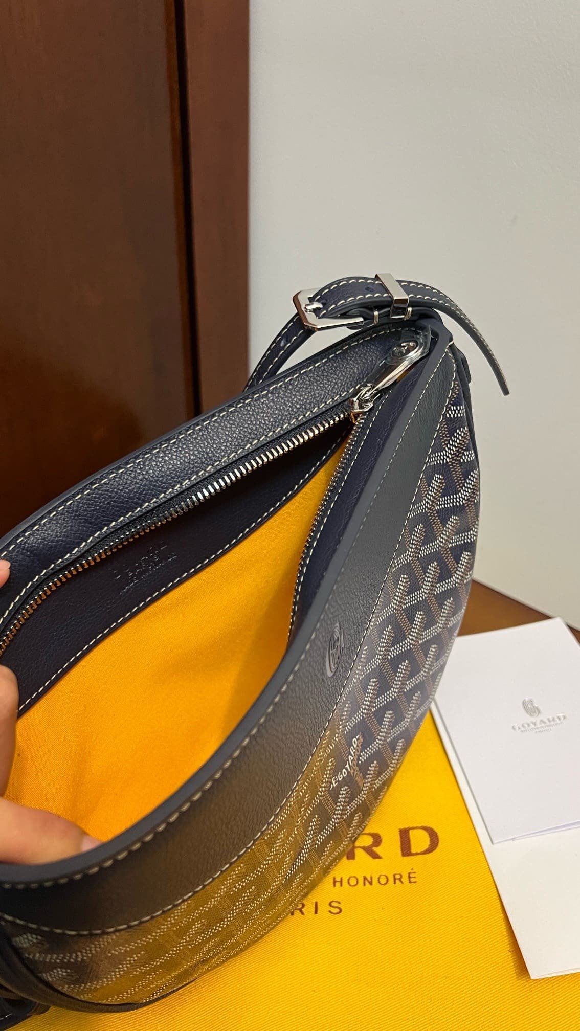 G09ard Hirondelle bag