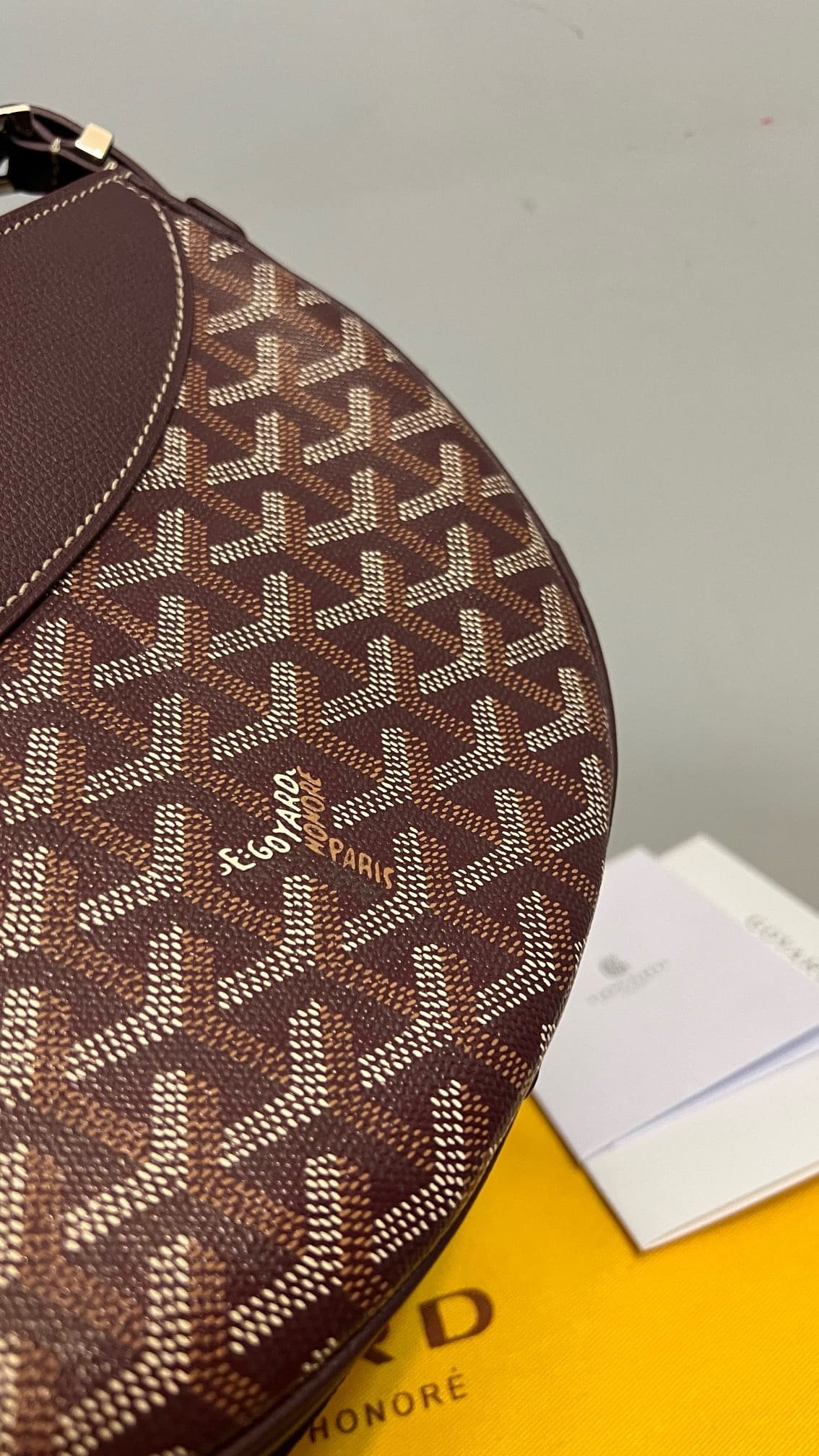 G09ard Hirondelle bag