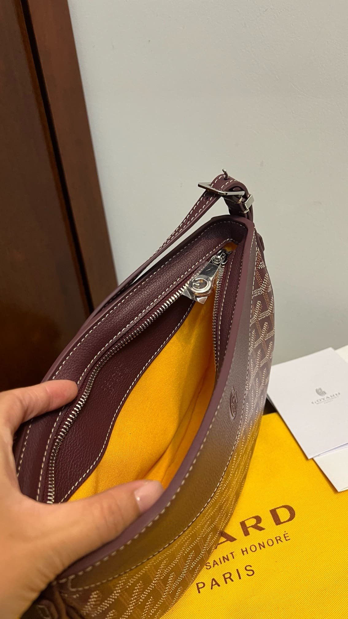 G09ard Hirondelle bag